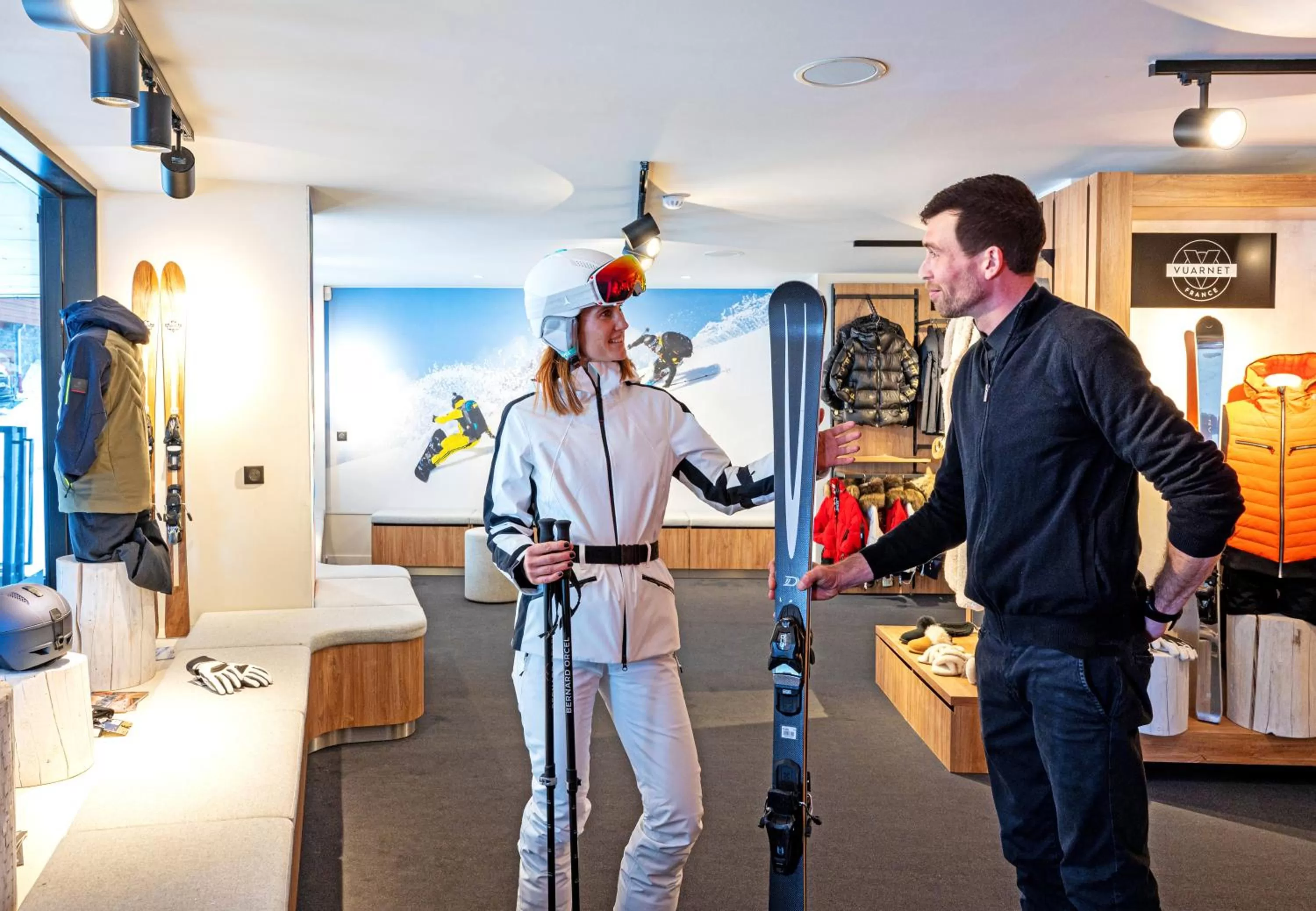 Skiing in Hôtel VoulezVous by Les Etincelles