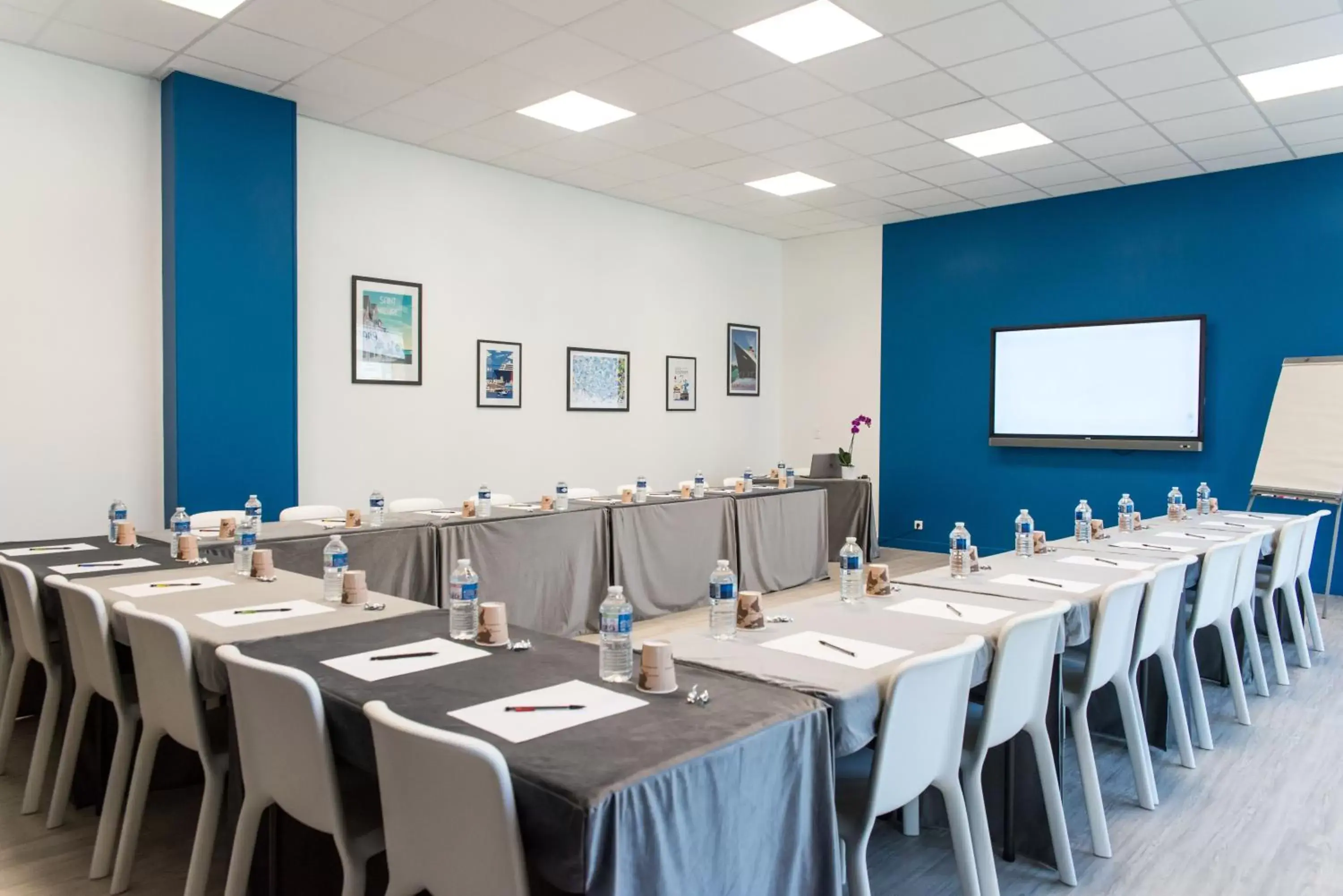 Meeting/conference room in B&B HOTEL Saint-Nazaire Pornichet