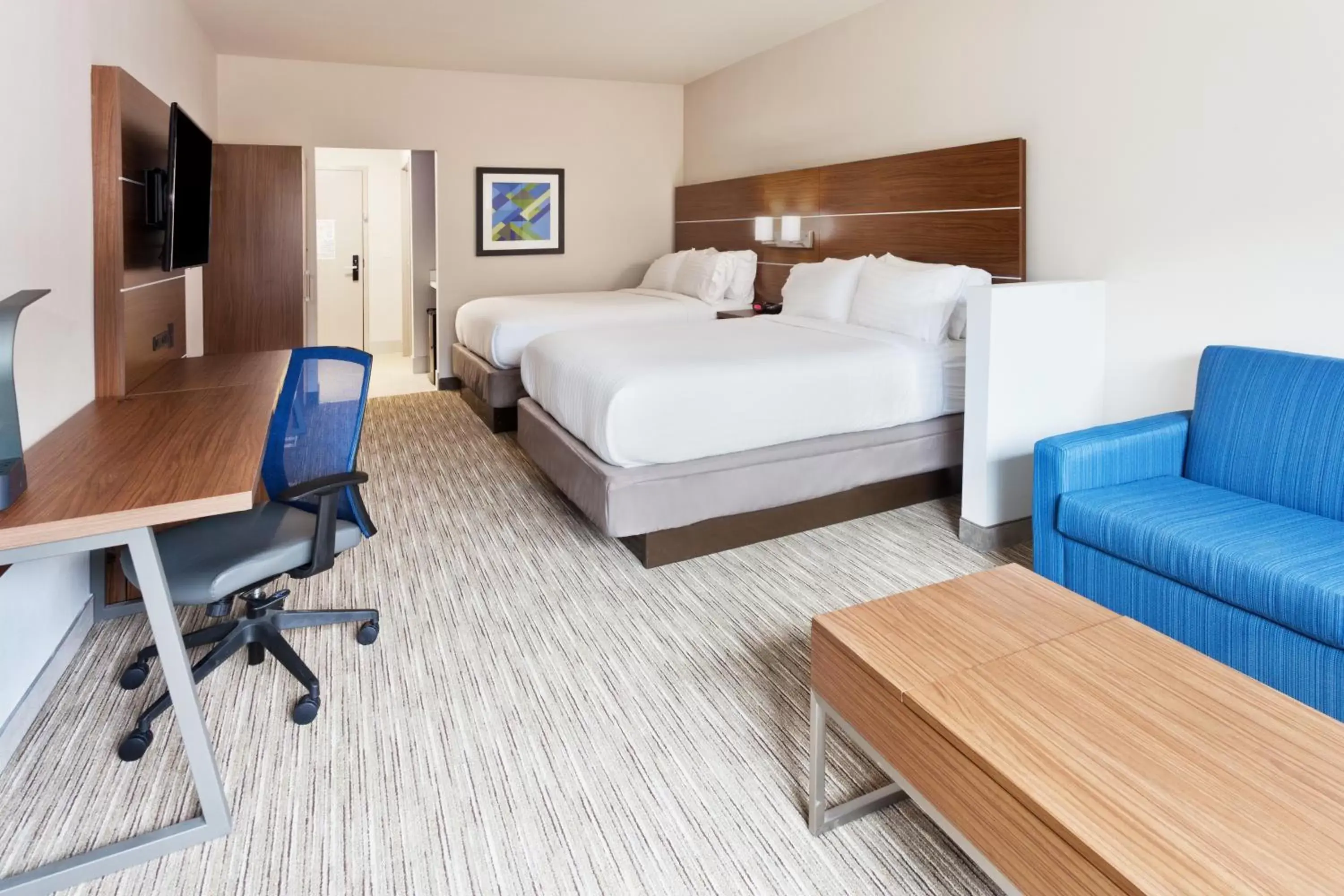 Bed in Holiday Inn Express & Suites - Cartersville by IHG Bed in Holiday Inn Express & Suites - Cartersville by IHG