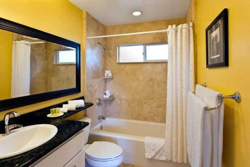 Bathroom in Monterey Peninsula Inn