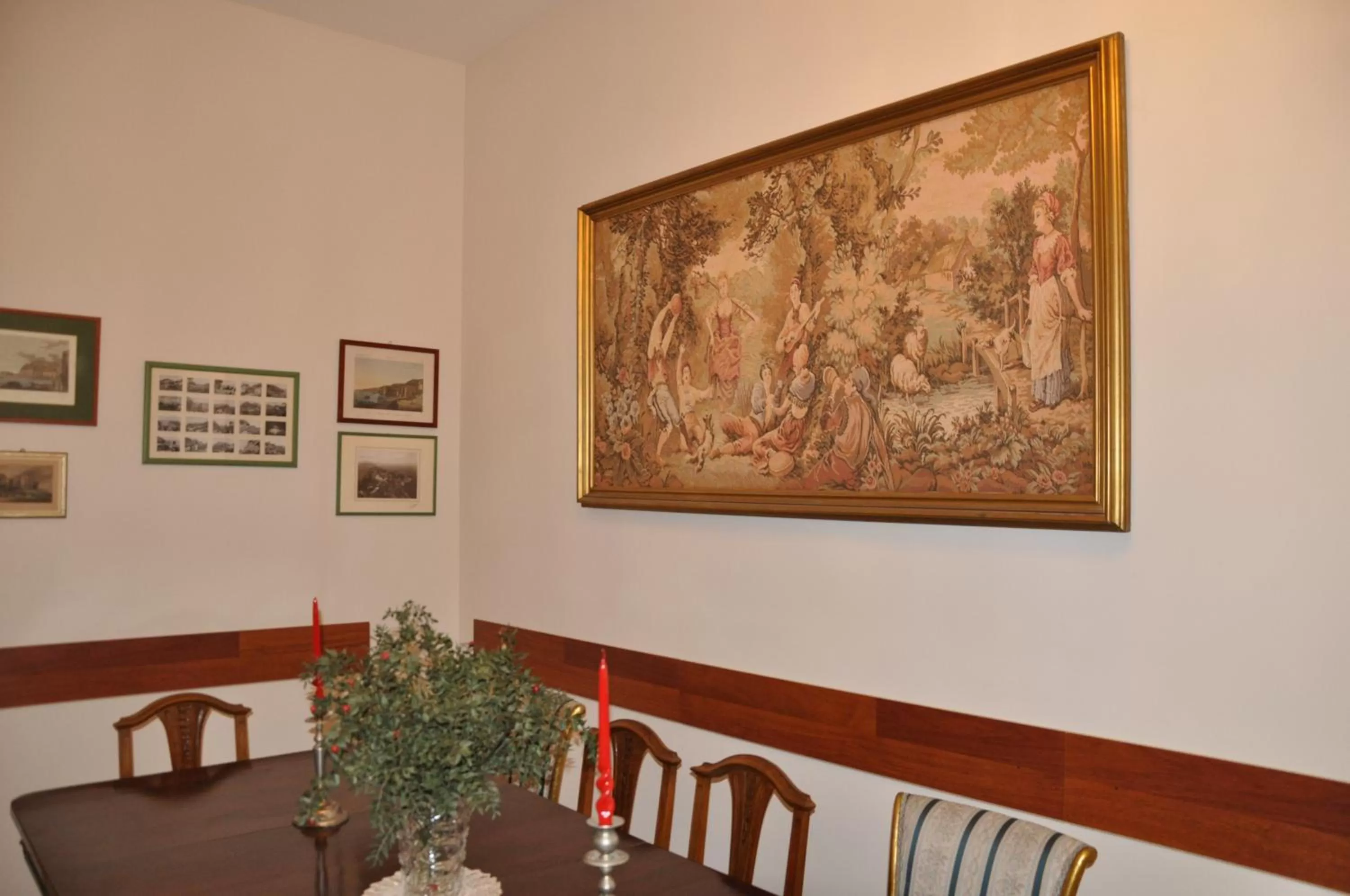 Decorative detail in Domus Borbonica