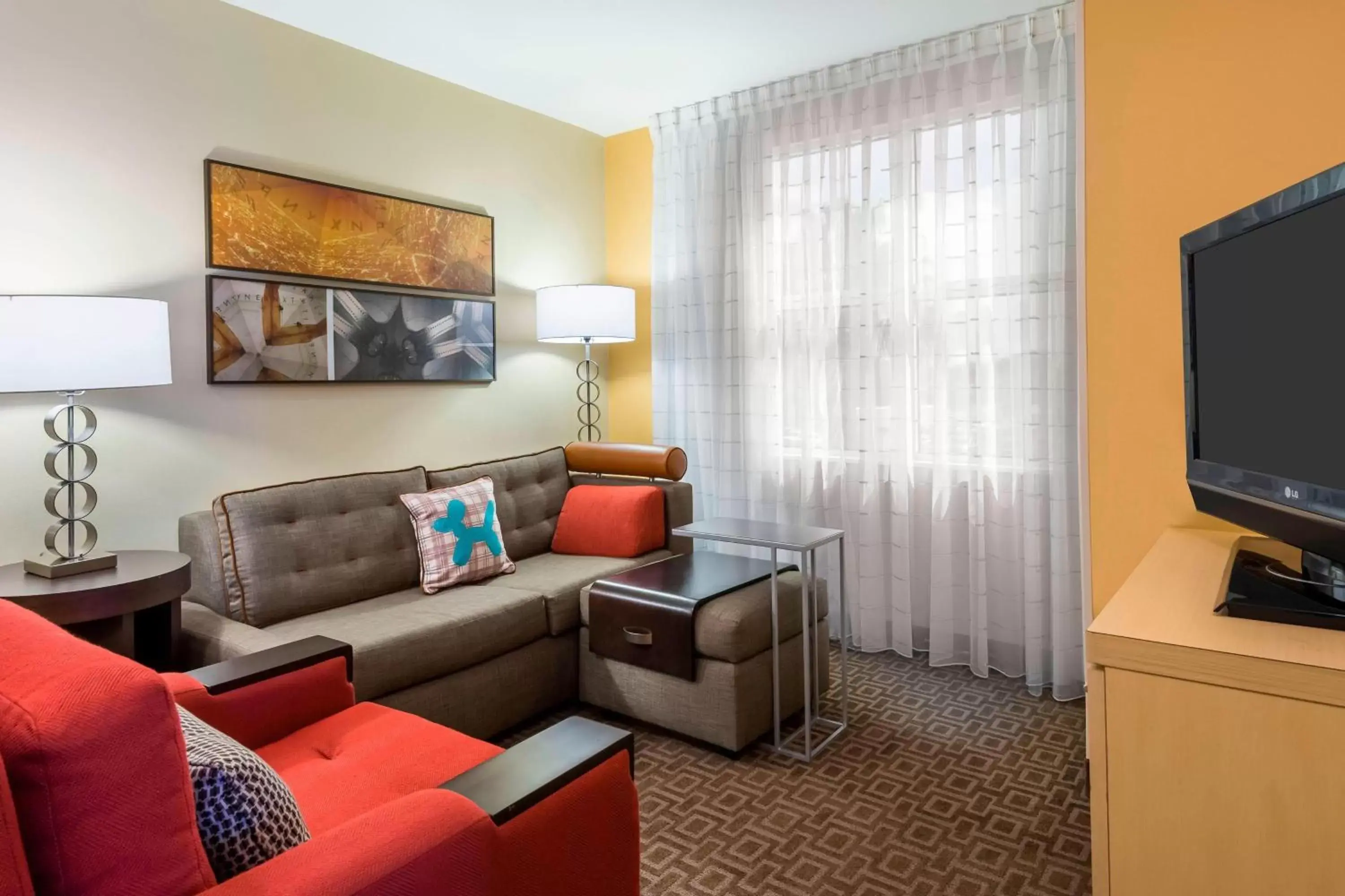 Living room, Seating Area in TownePlace Suites Tampa Westshore/Airport