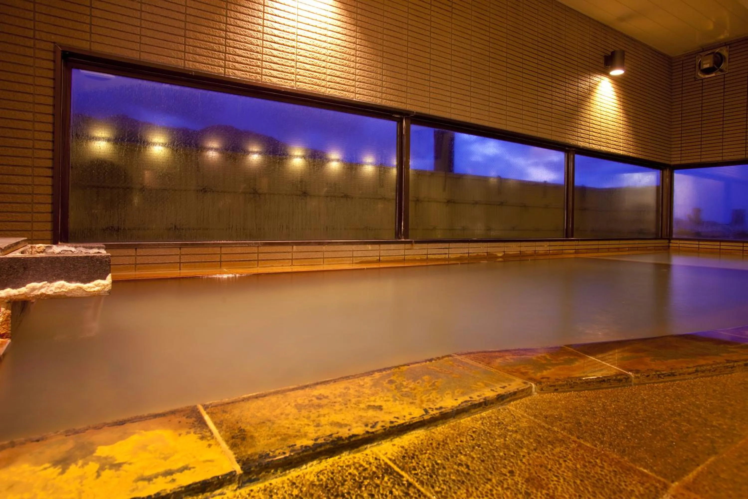 Hot Spring Bath in Sakaeya