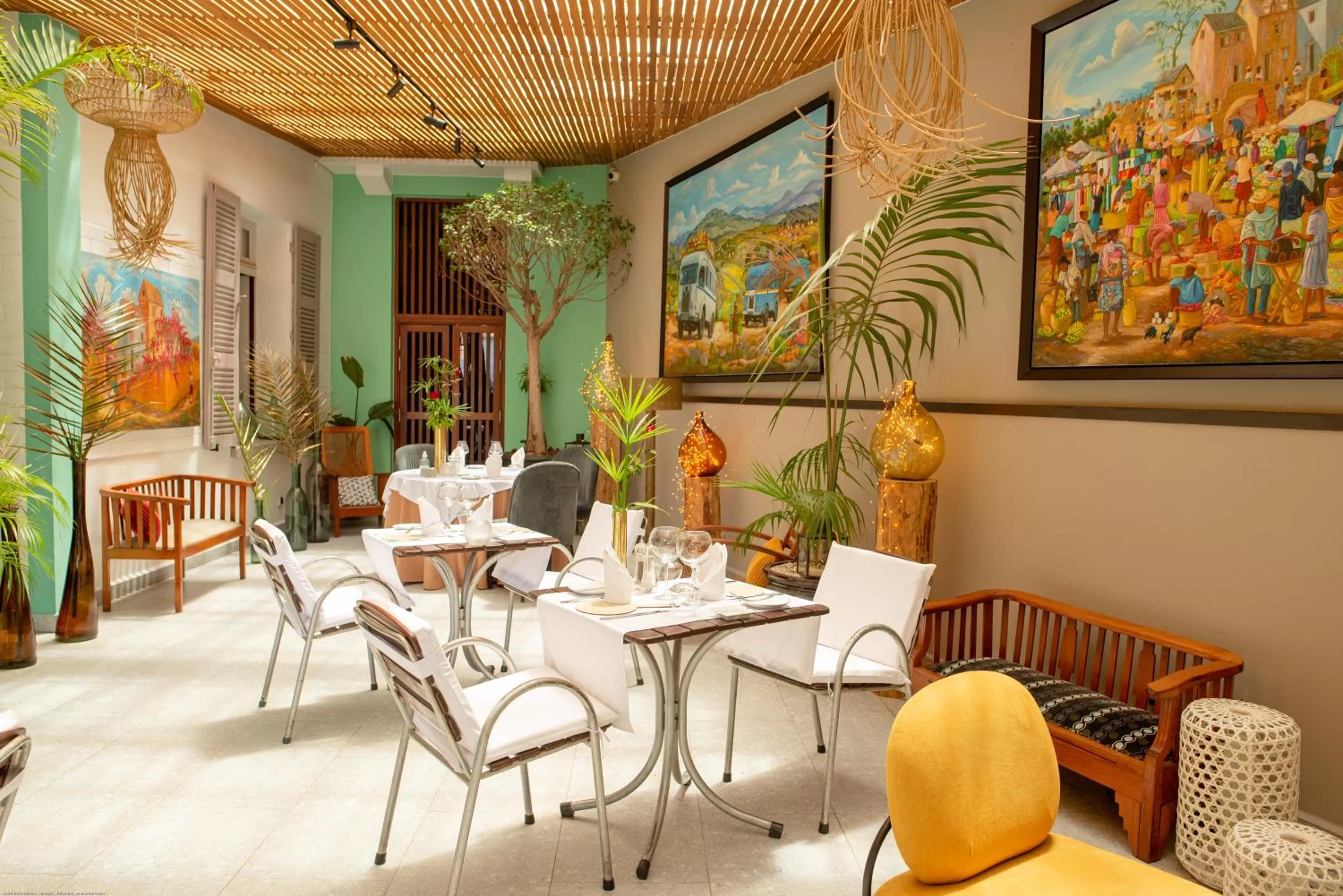 Restaurant/places to eat in La Varangue