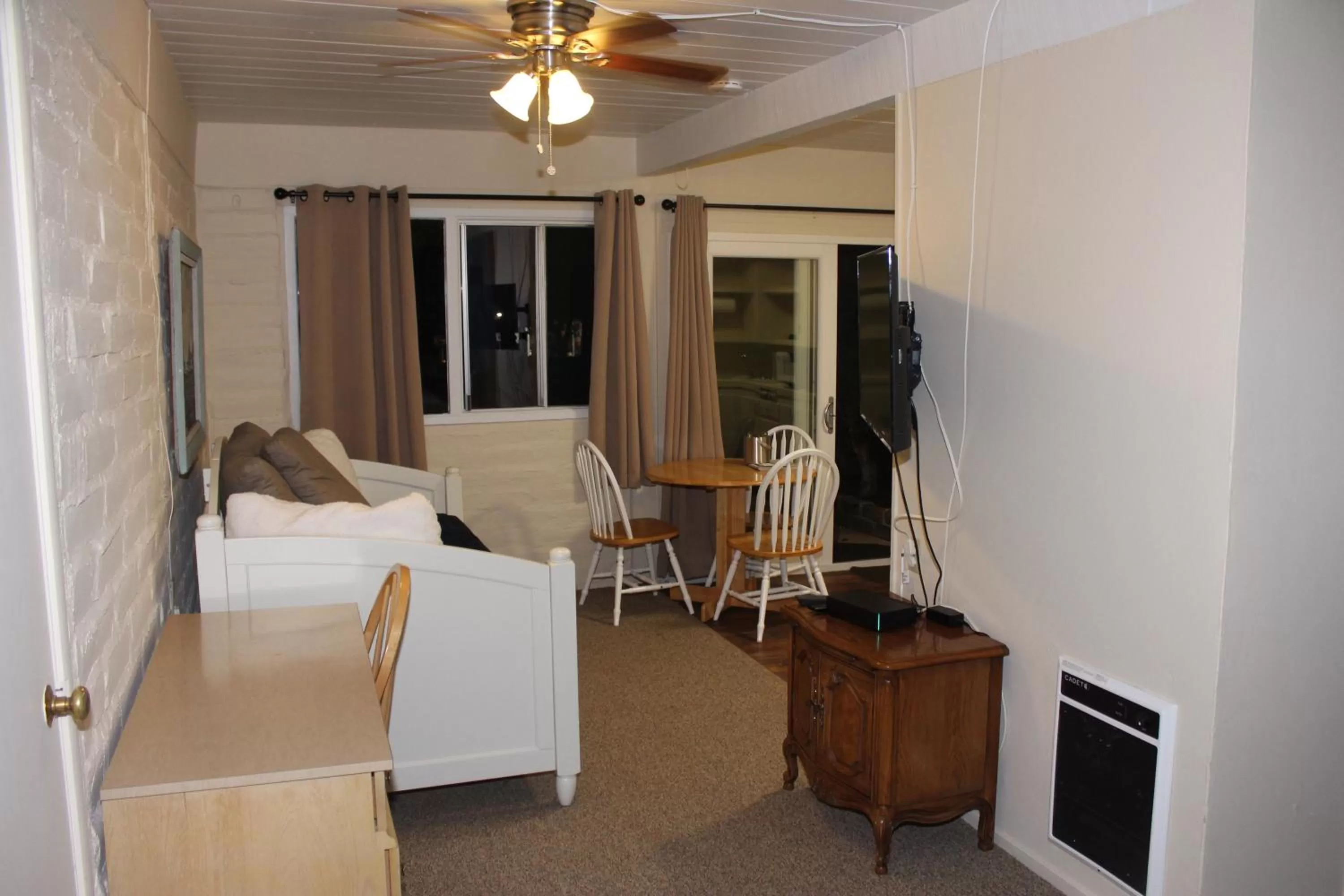 TV and multimedia in Little European Lodge