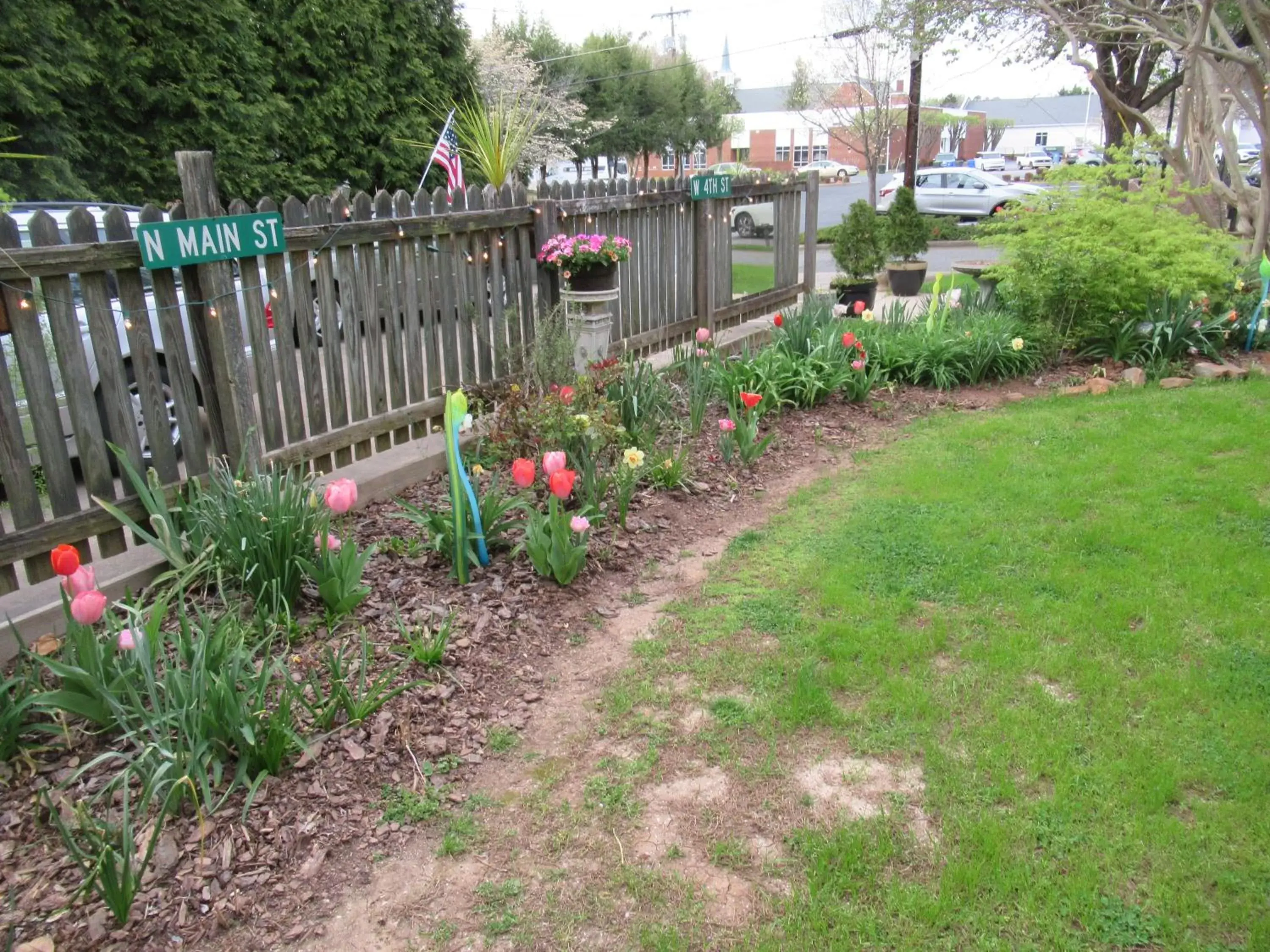 Garden view in Carrier Houses Bed & Breakfast