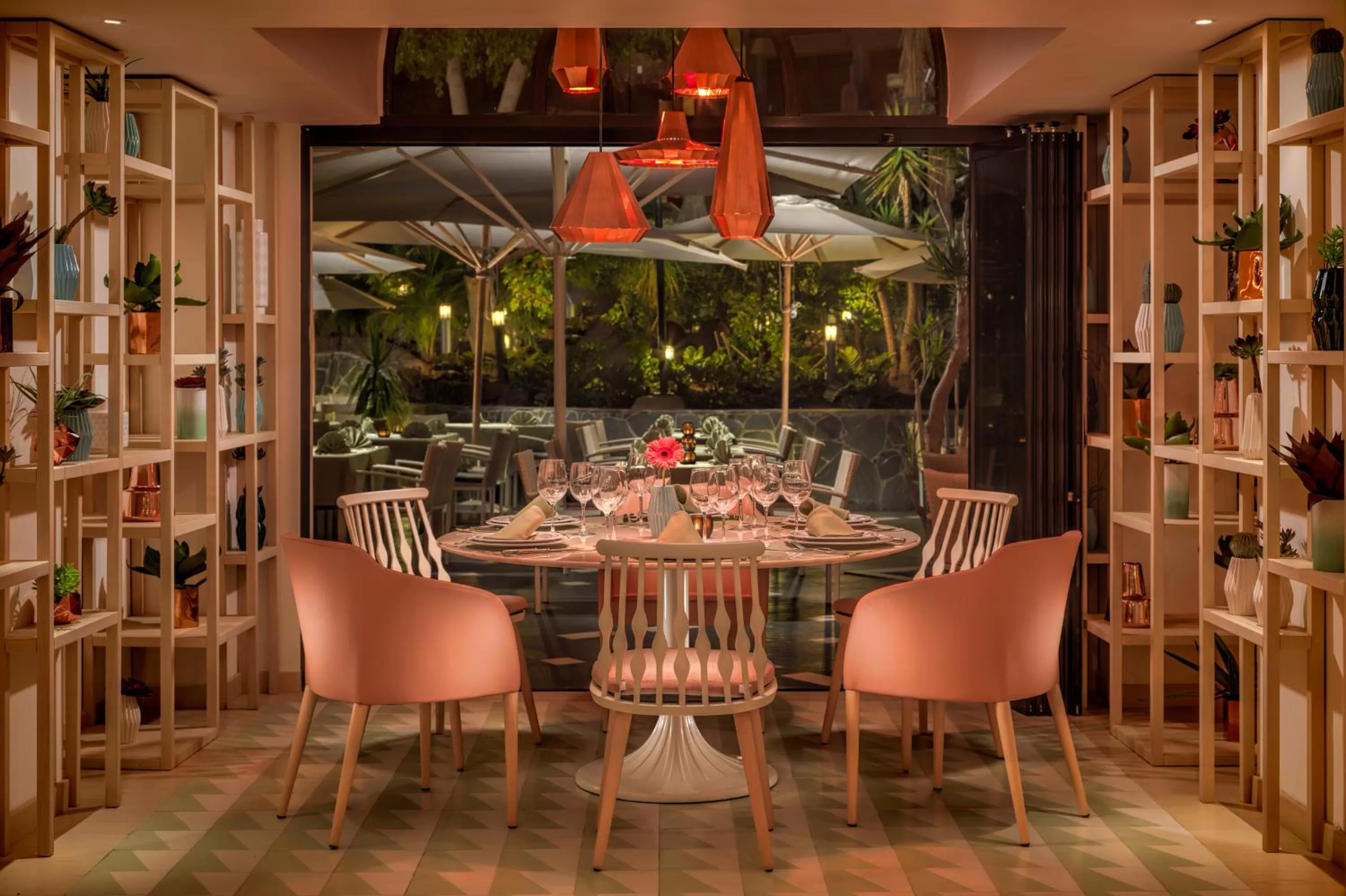 Restaurant/places to eat in Seaside Sandy Beach