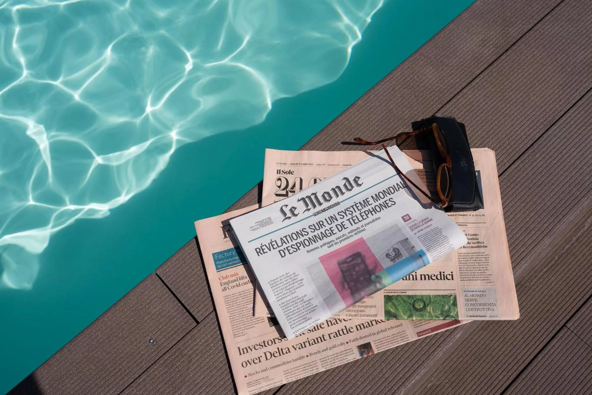 Swimming pool in Hotel Glance In Florence