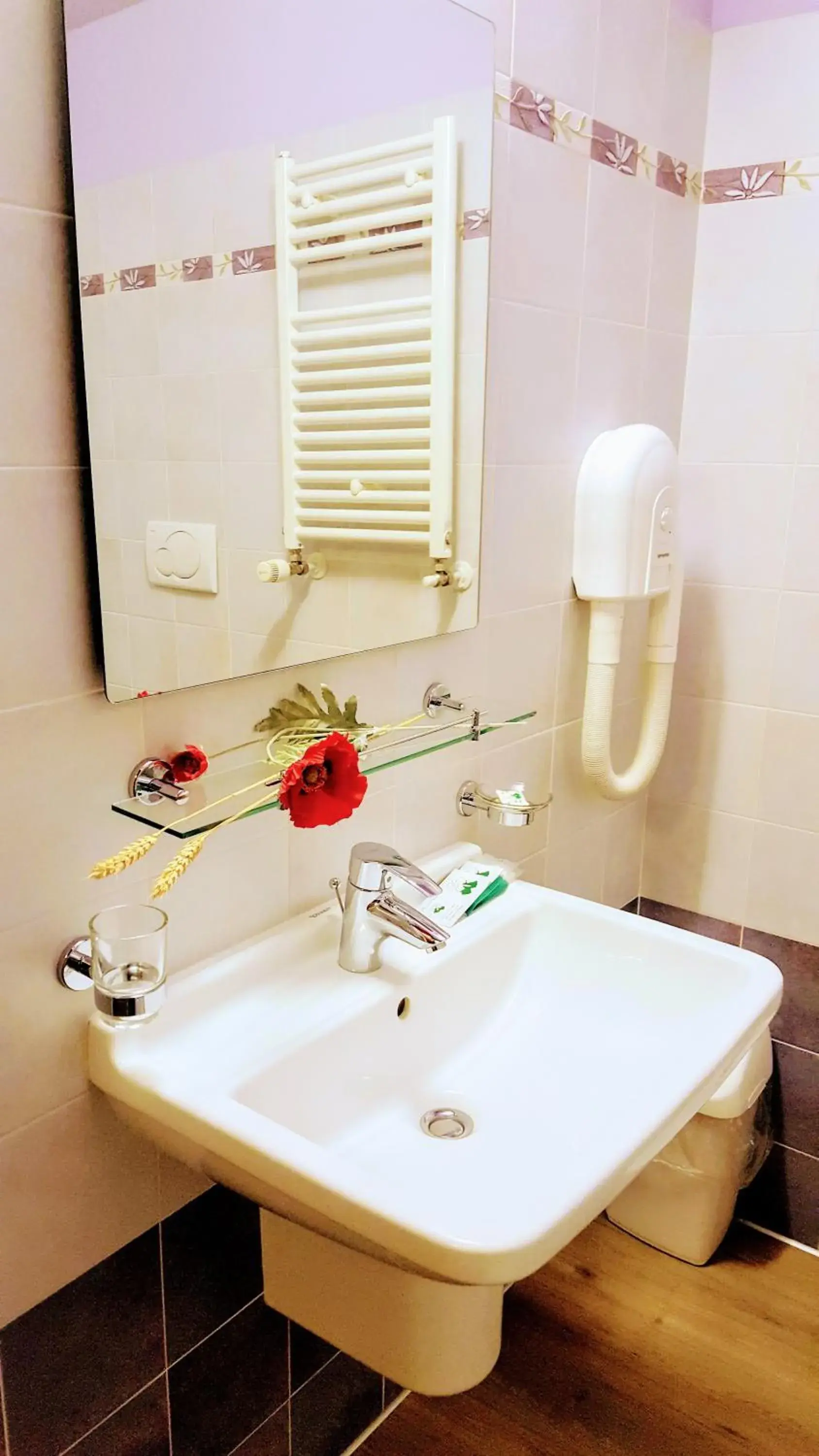 Shower, Bathroom in Locanda All'Avanguardia