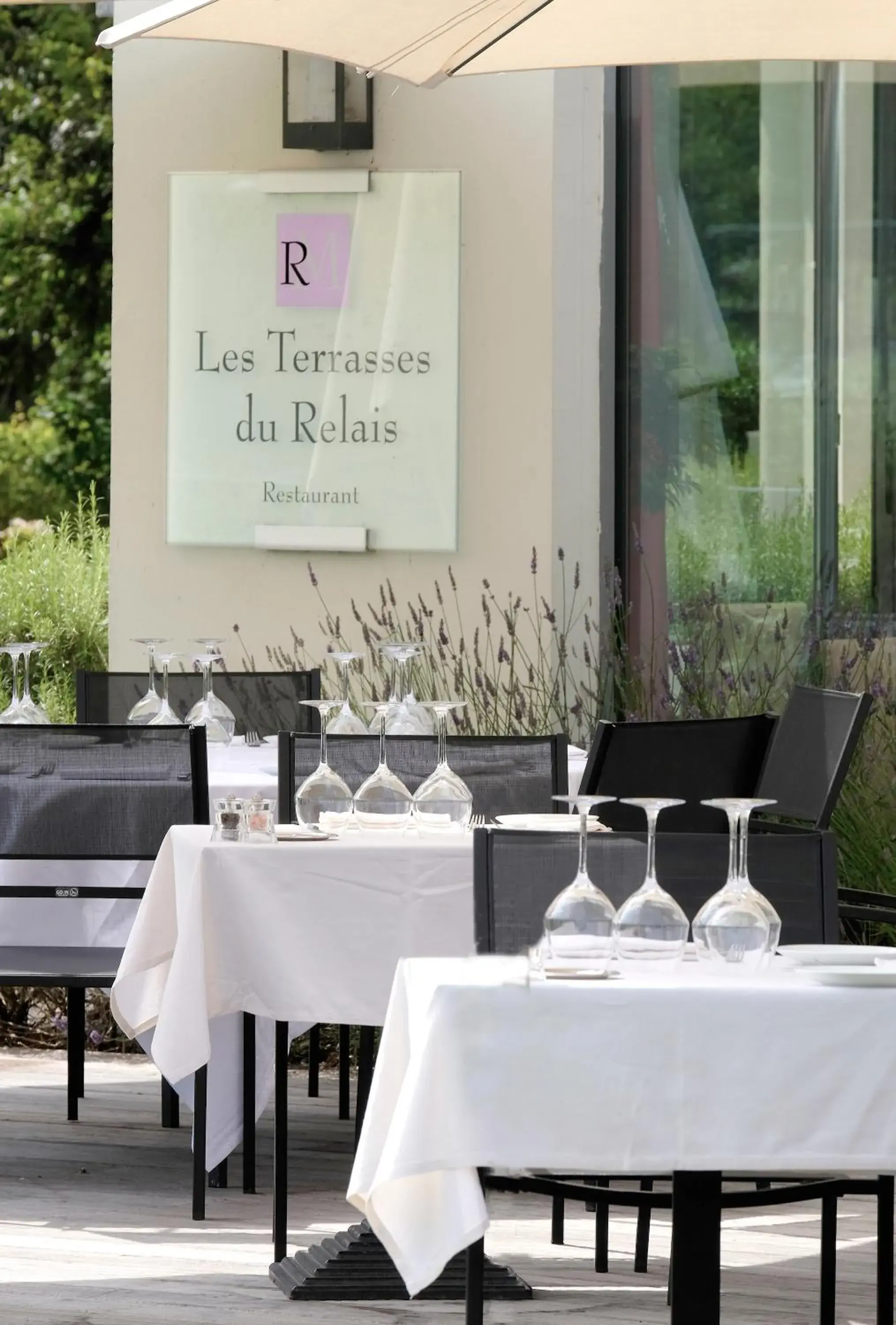 Restaurant/Places to Eat in Relais De La Malmaison Paris Rueil Hotel-Spa