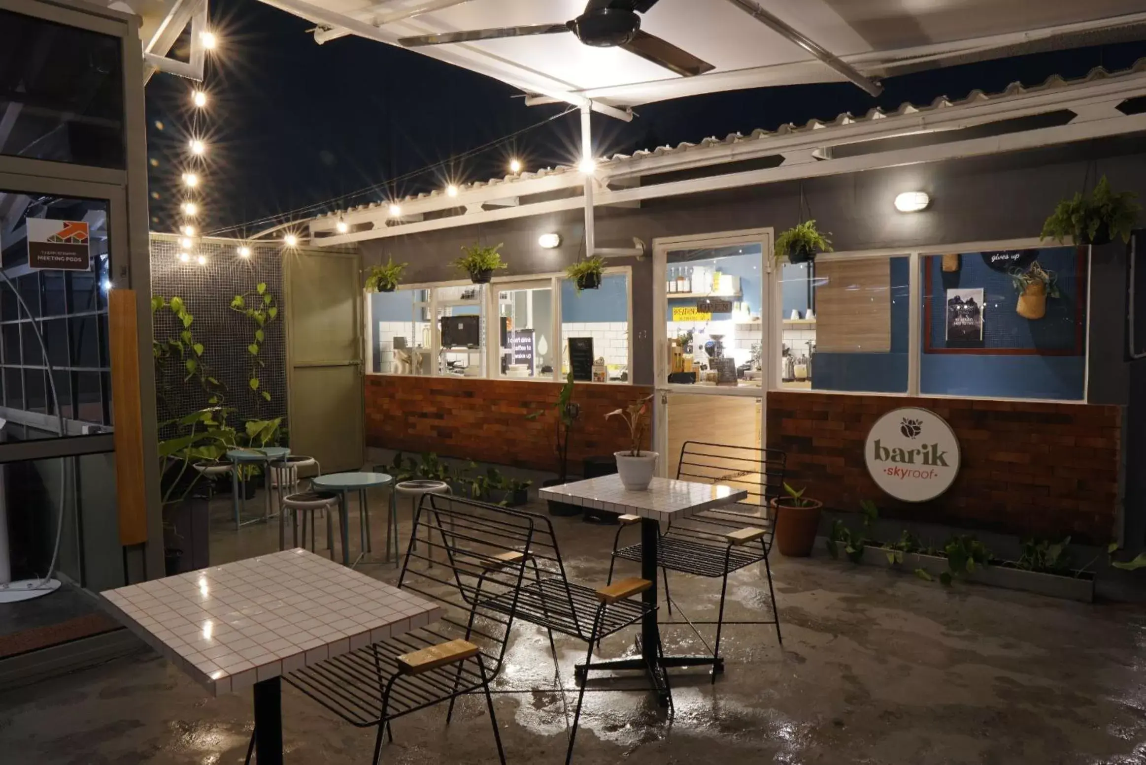 Restaurant/places to eat in Tuju Abuserin Syariah Restaurant/places to eat in Tuju Abuserin Syariah