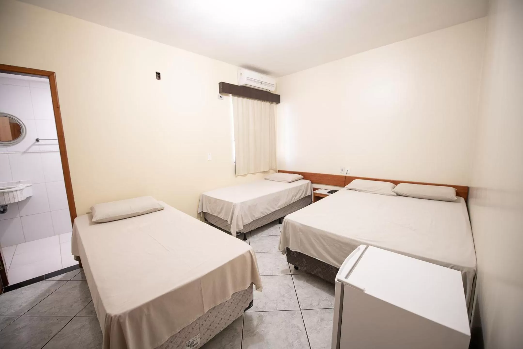 Photo of the whole room in Foz Express Hotel Centro