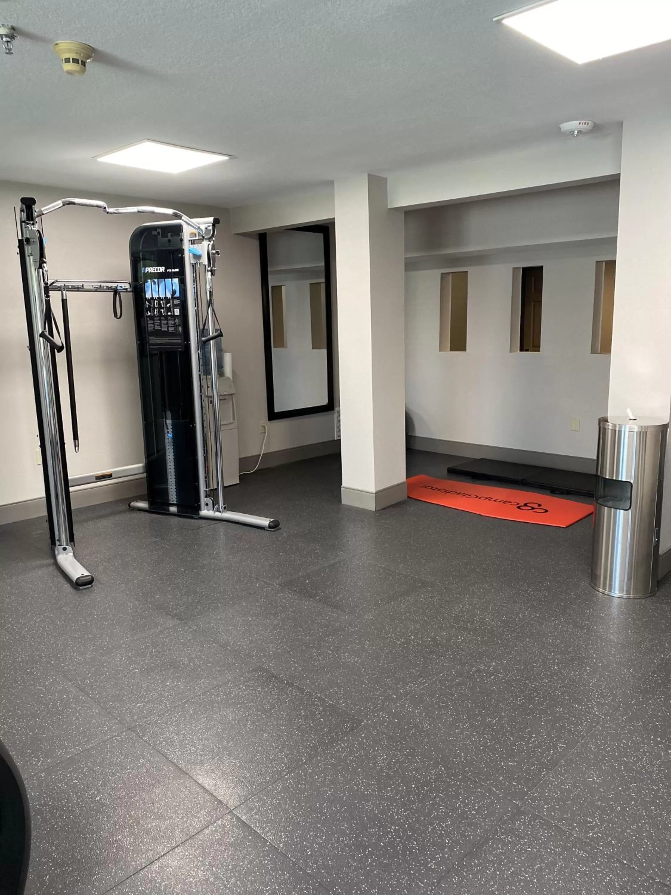 Fitness centre/facilities in Country Inn & Suites by Radisson, Fort Worth, TX