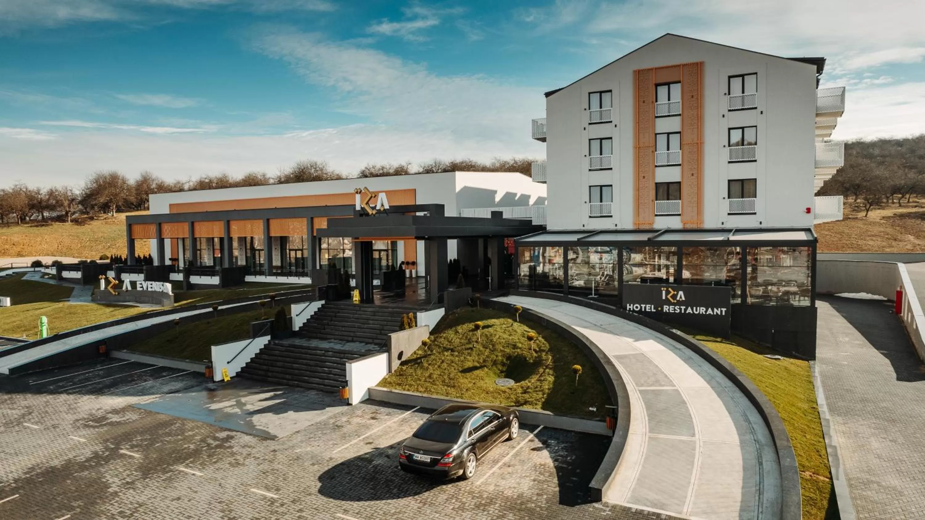 Property Building in Iza Hotel