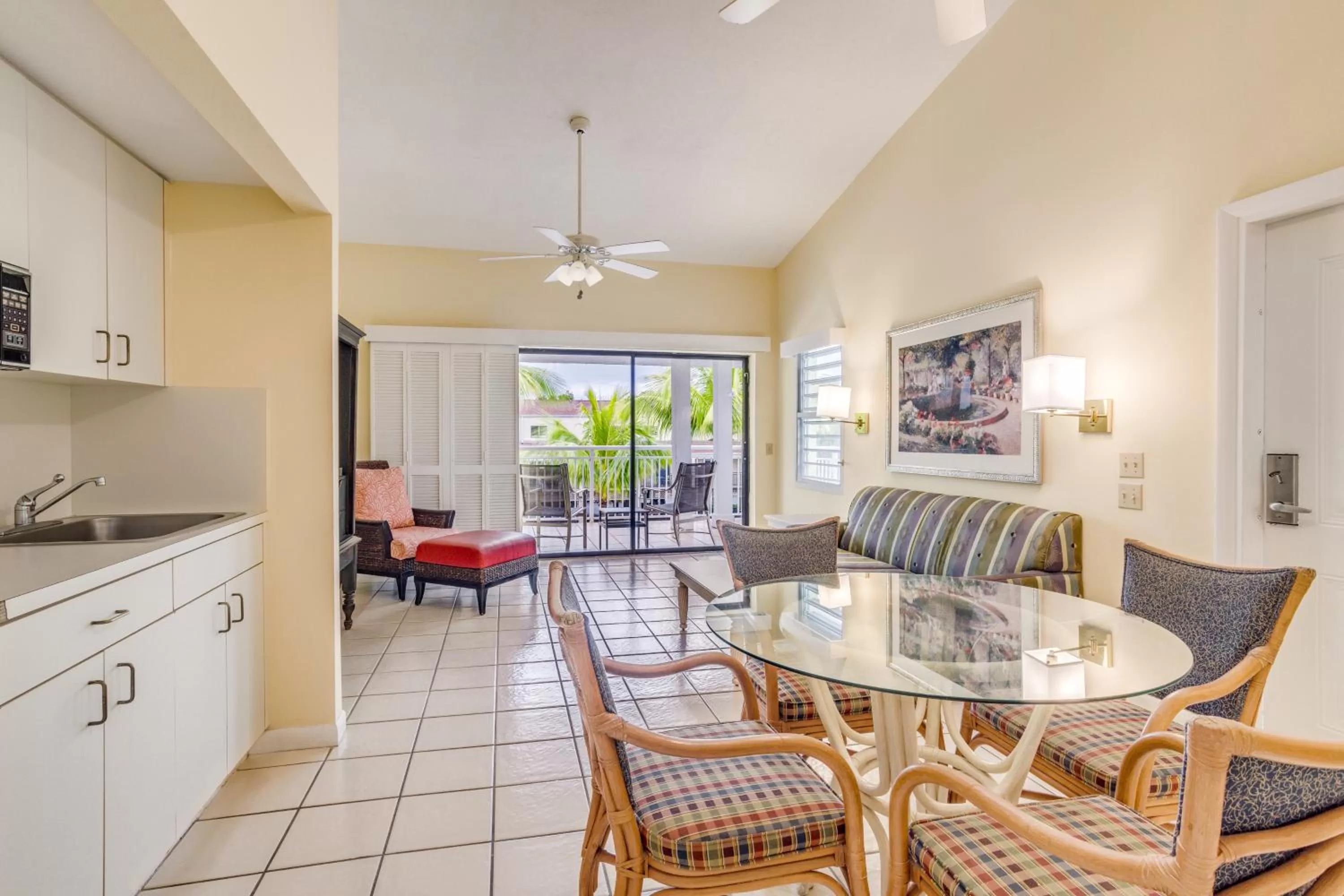 Living room in Marina Del Mar Resort and Marina