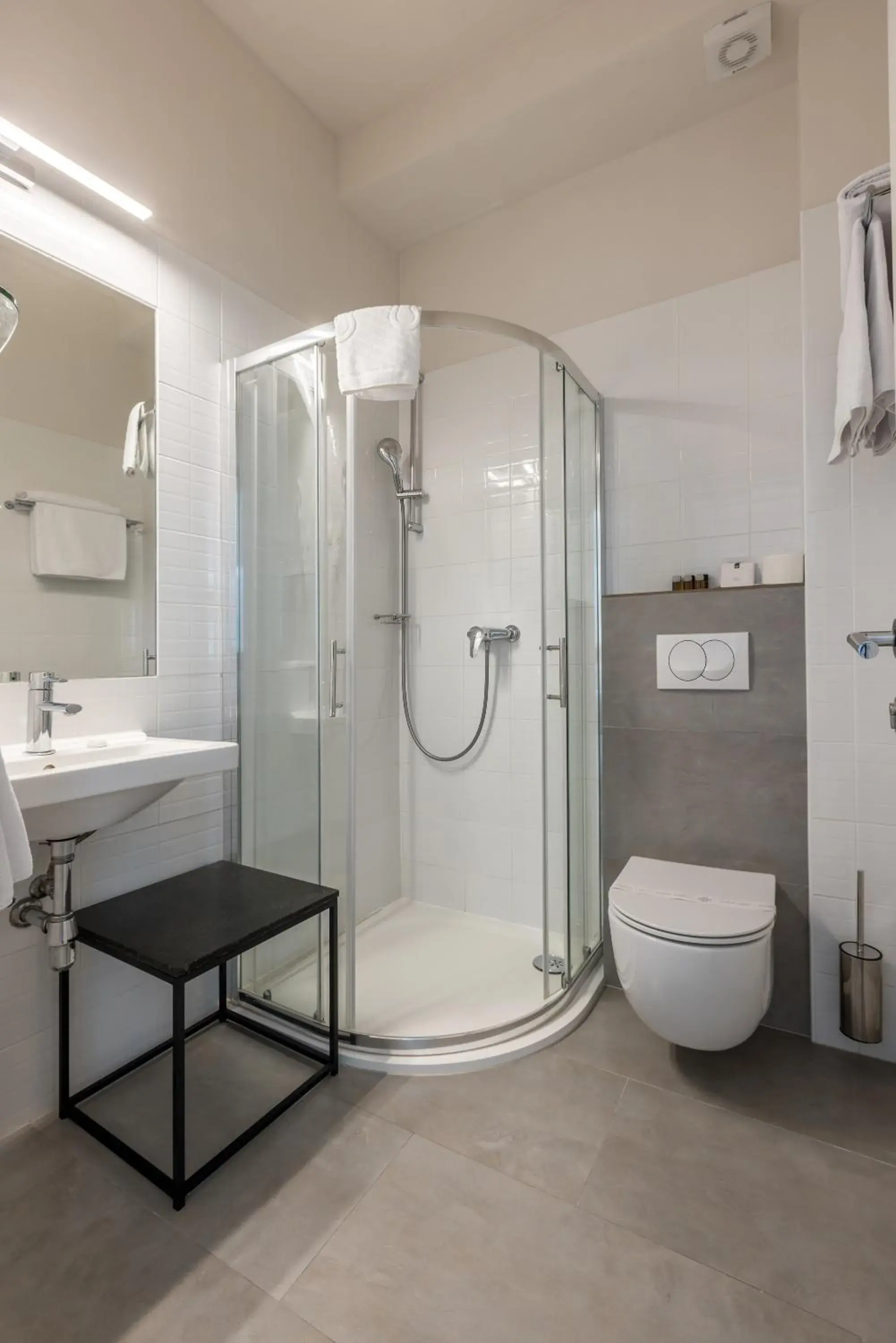 Shower, Bathroom in Annex building of Art Hotel