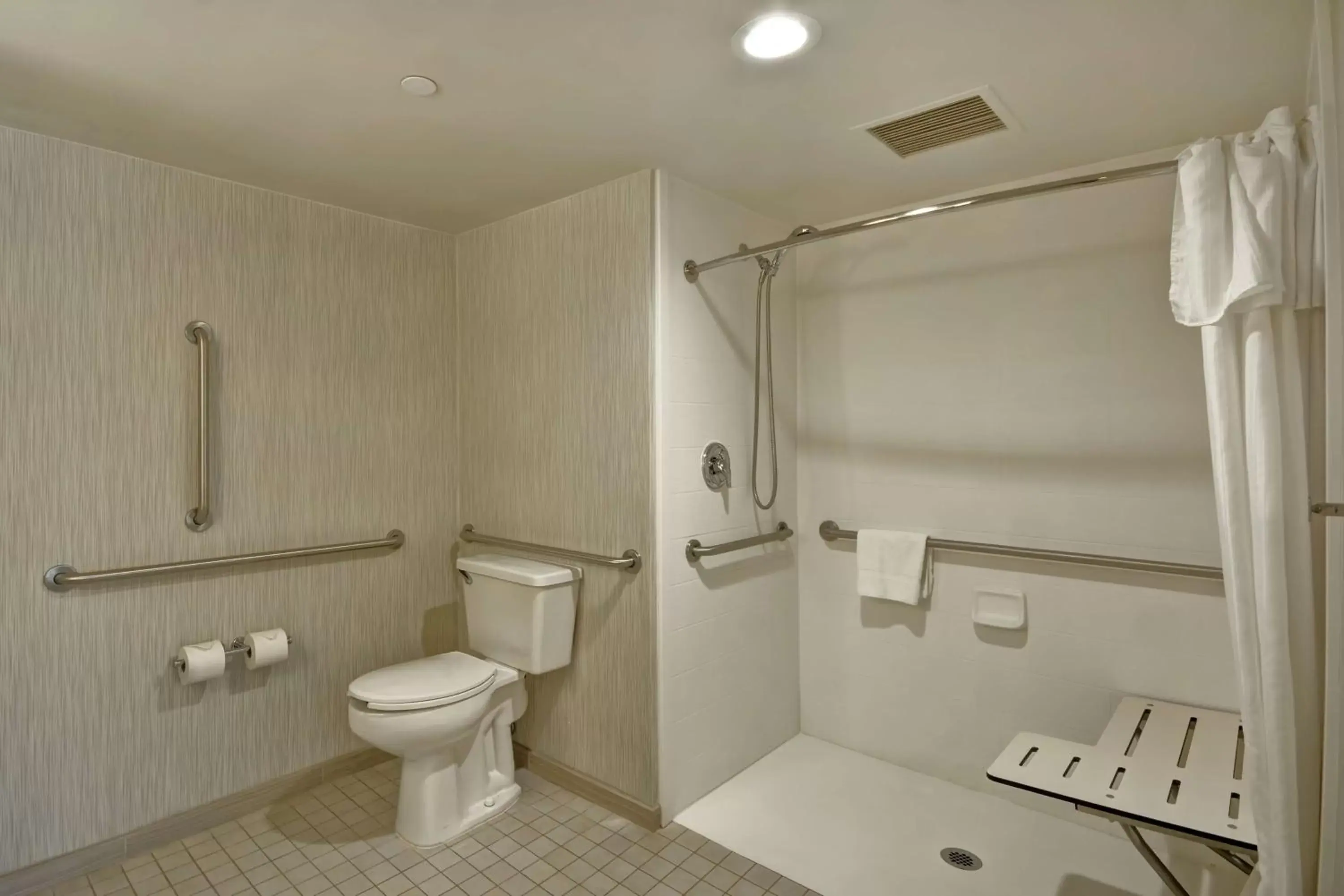 Bathroom in Homewood Suites by Hilton Indianapolis Carmel