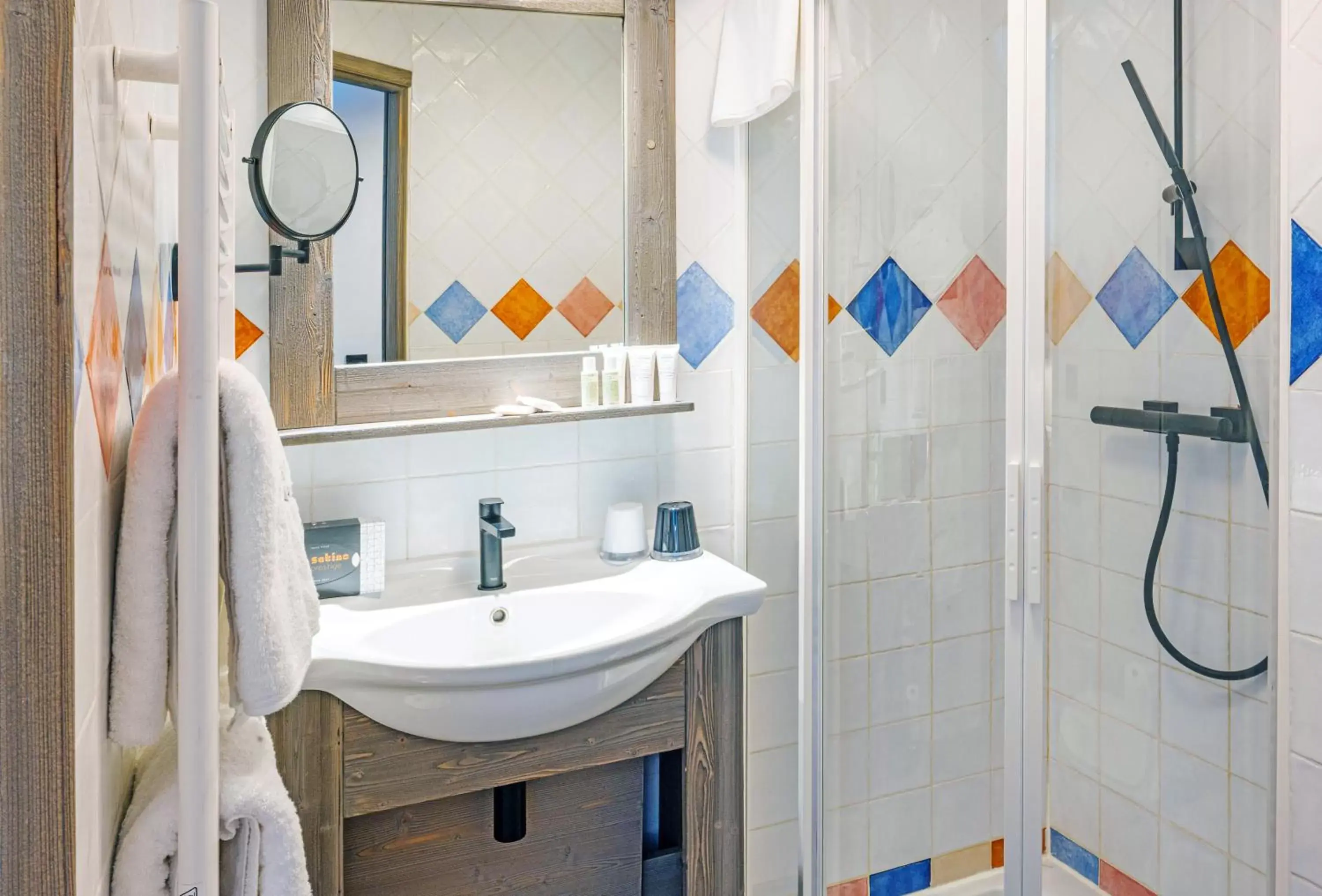 Shower, Bathroom in Hôtel L'Aigle du Montana by Les Etincelles