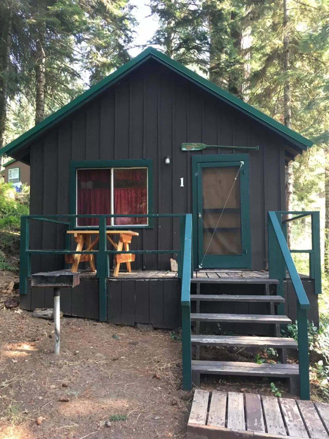 Crater Lake Gateway-Rocky Point Resort