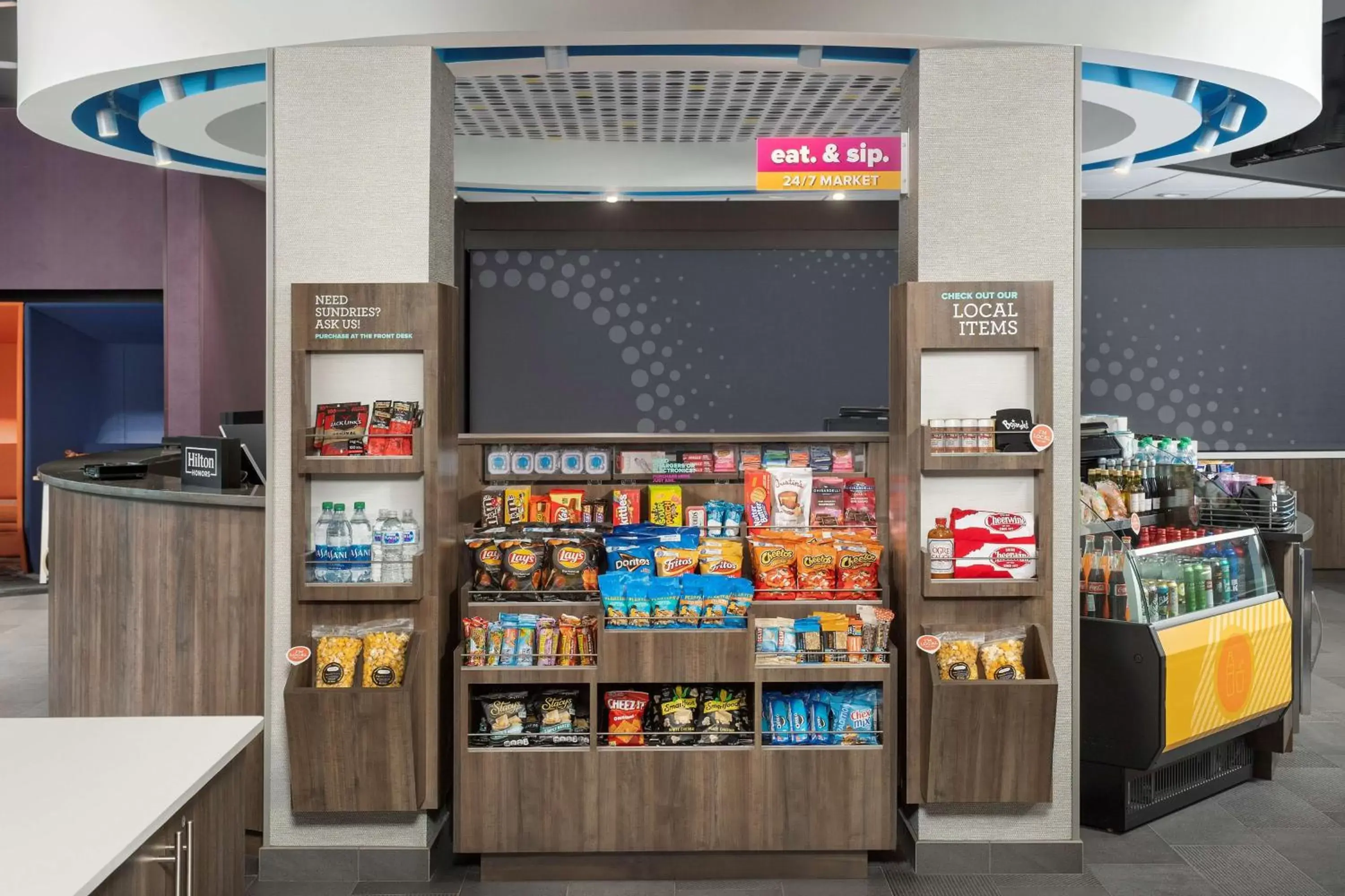 Restaurant/places to eat in Tru By Hilton Charlotte Airport Lake Pointe Restaurant/places to eat in Tru By Hilton Charlotte Airport Lake Pointe