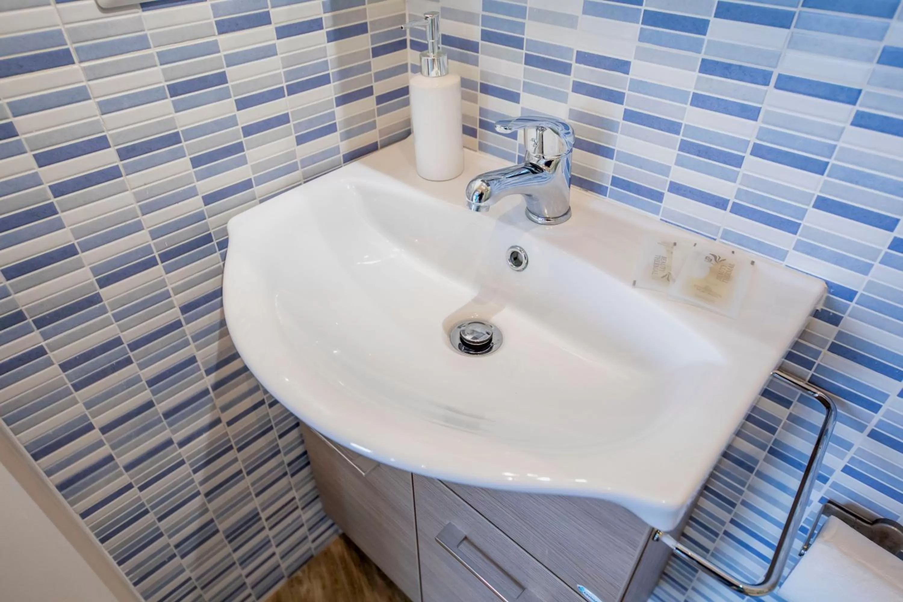 Bathroom in Borgo Marino Suite B&B