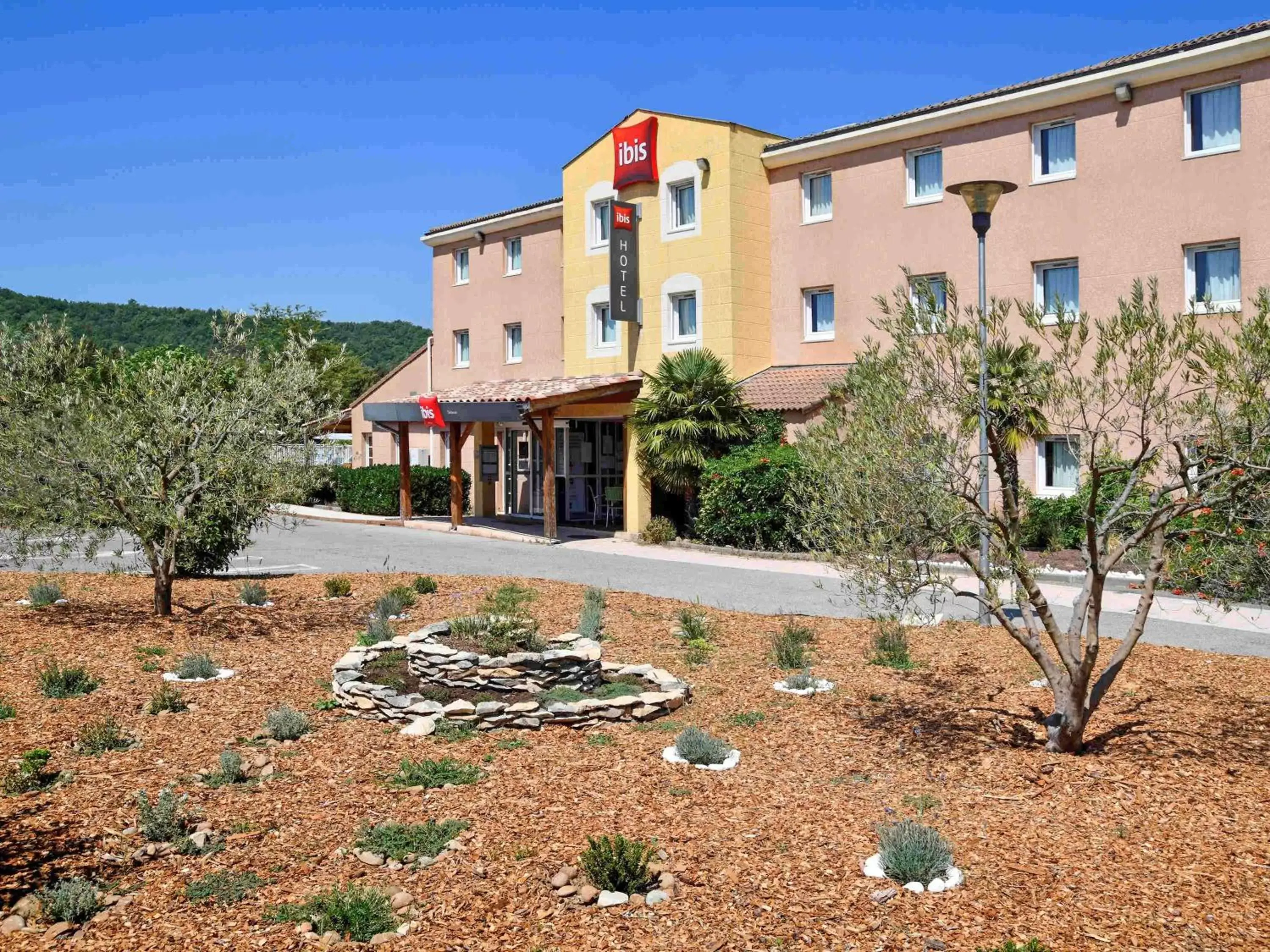 Other, Property Building in ibis Sisteron