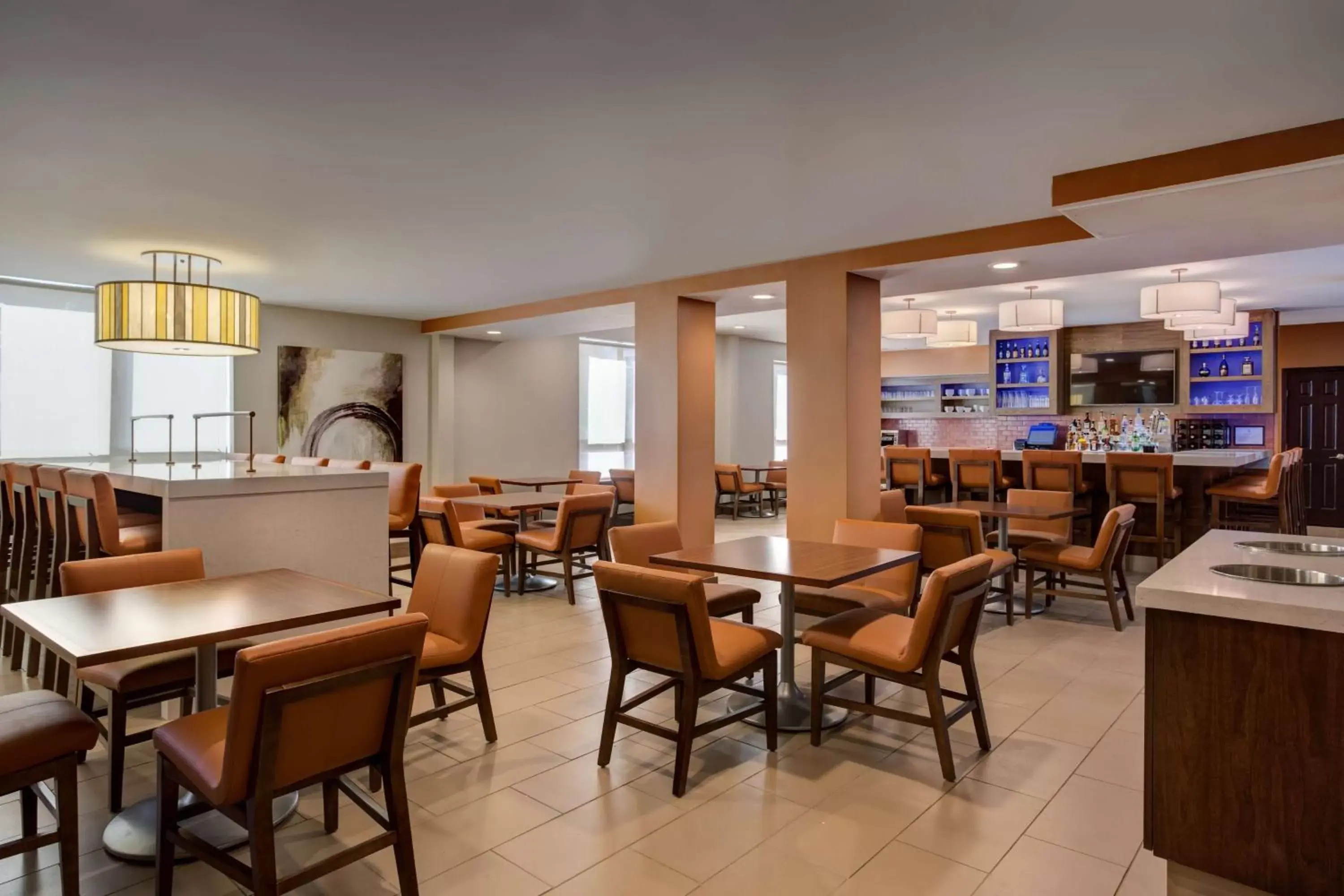 Lounge or bar, Restaurant/Places to Eat in Hyatt House Dallas Uptown