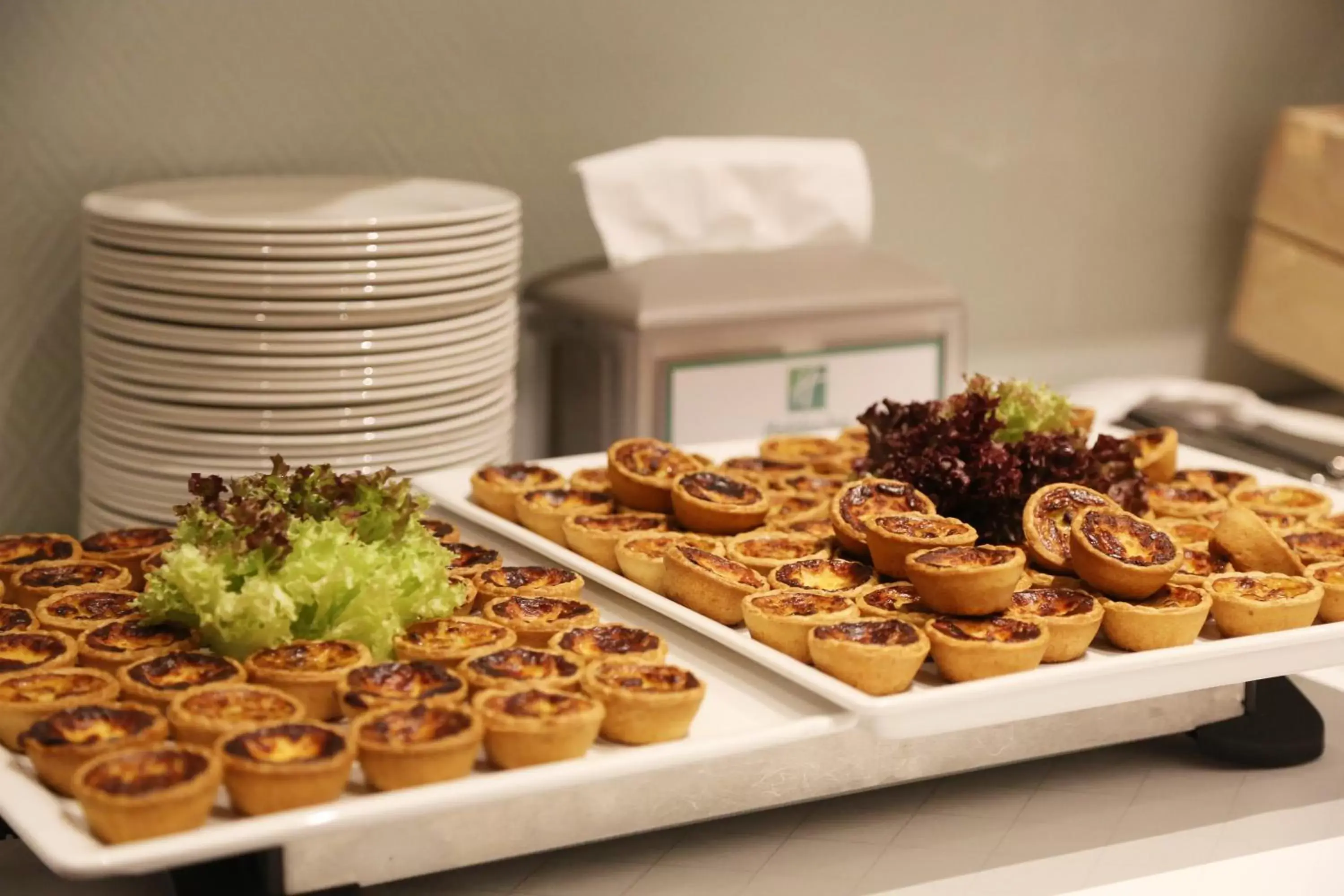 Meeting/conference room, Food in Holiday Inn München Süd, an IHG Hotel