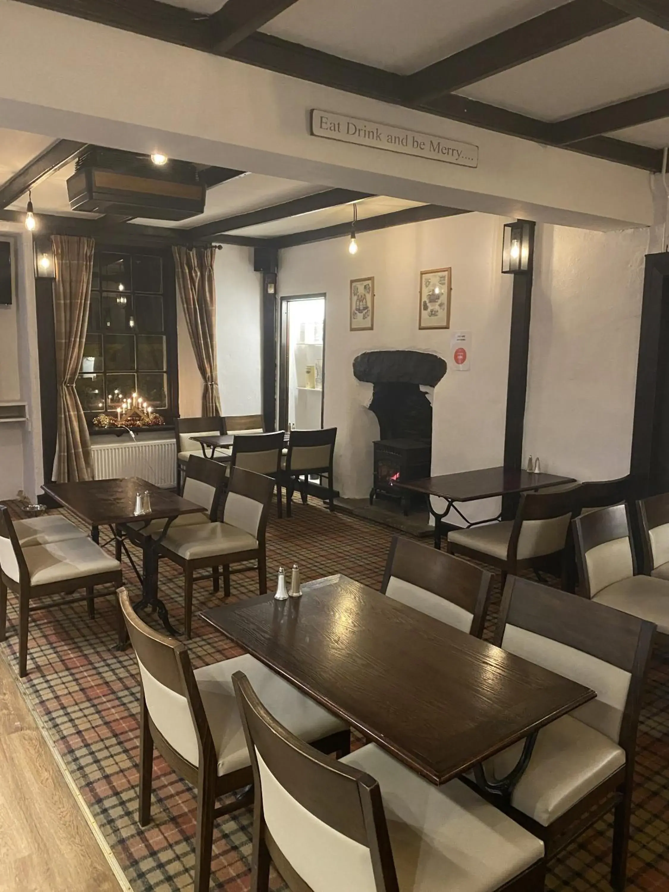 Lounge or bar in Royal Dunkeld Hotel