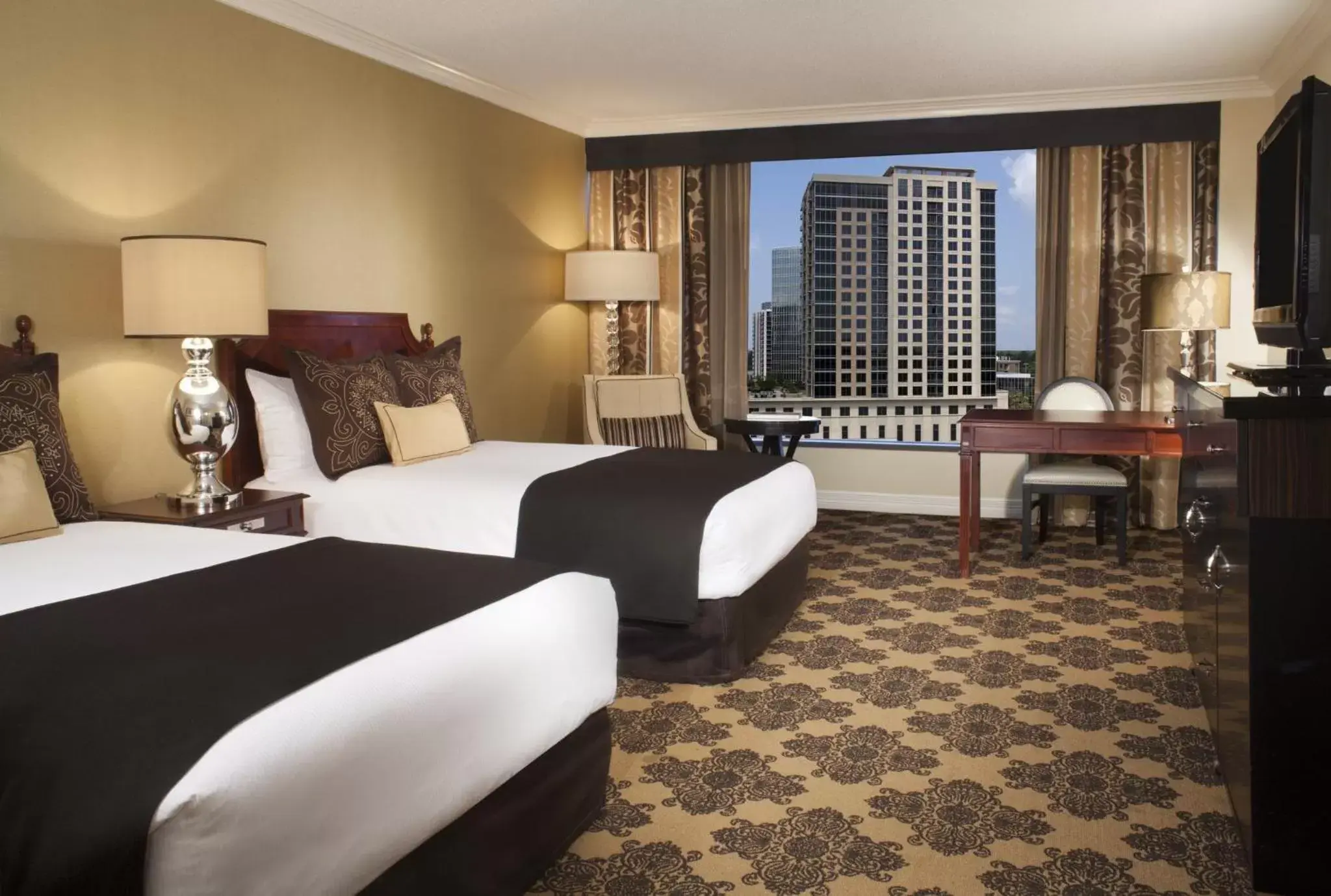 Photo of the whole room in Omni Houston Hotel