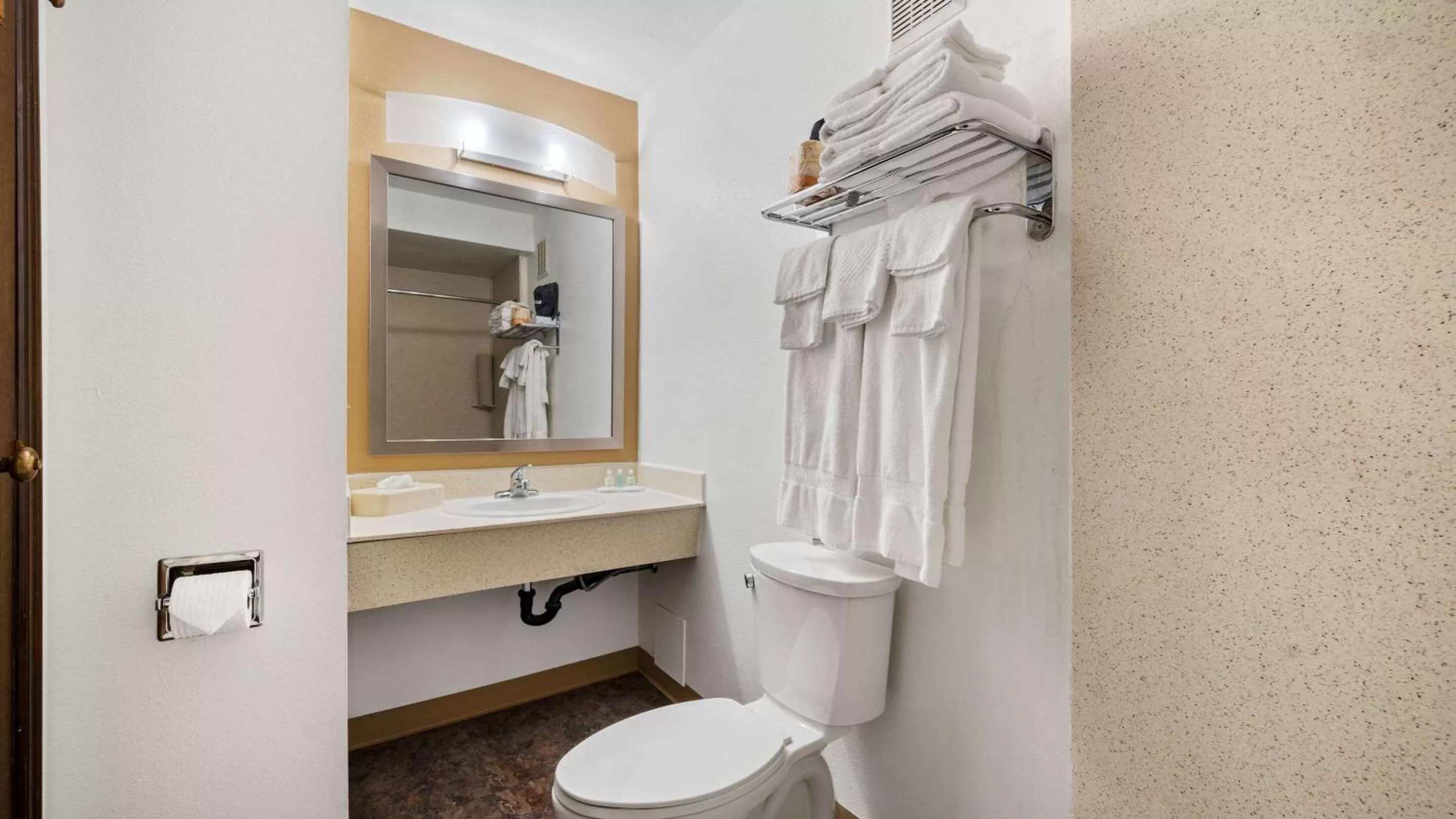 Bedroom in Clarion Hotel & Suites Fairbanks near Ft Wainwright