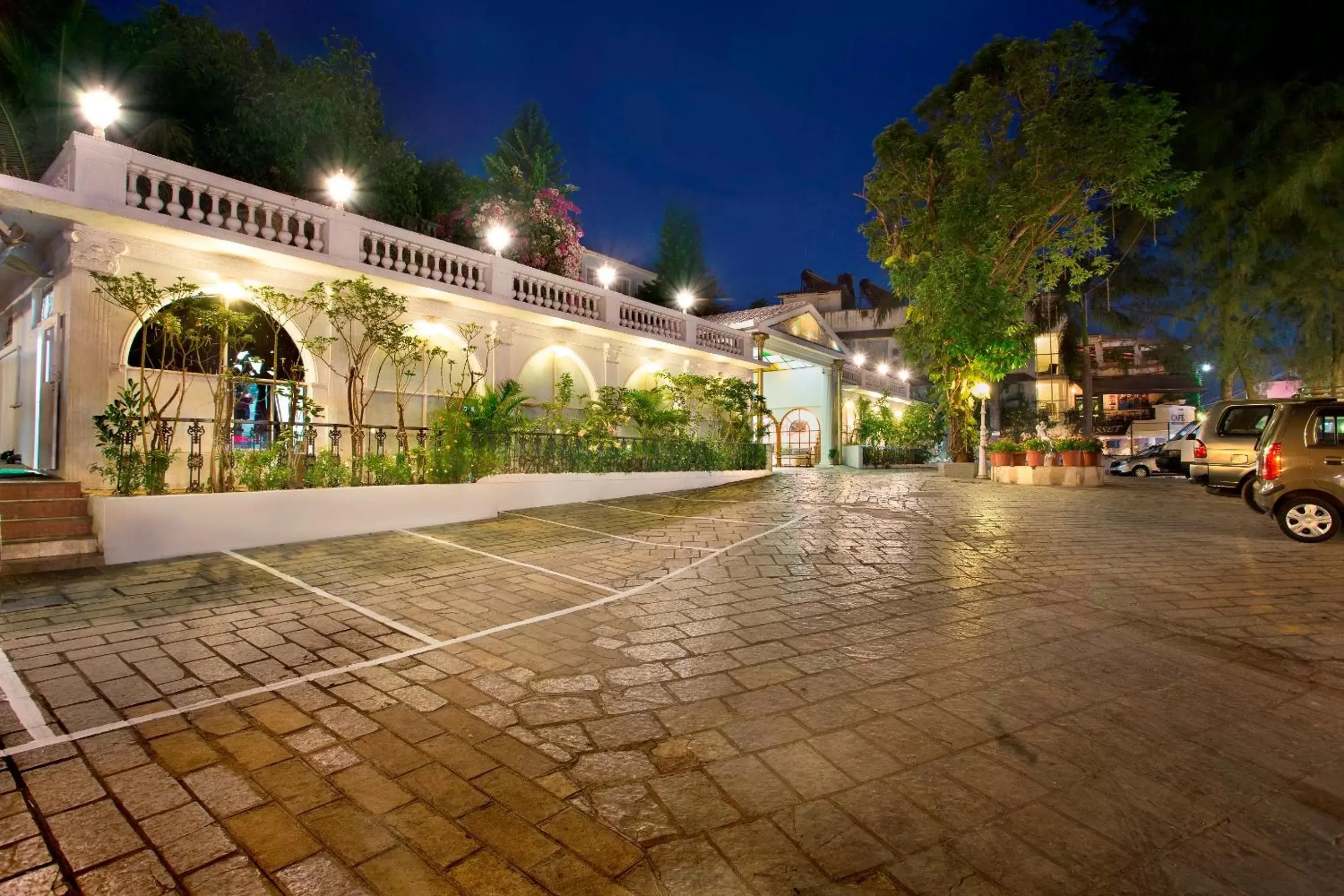 Facade/entrance in Avion Holiday Resort Facade/entrance in Avion Holiday Resort