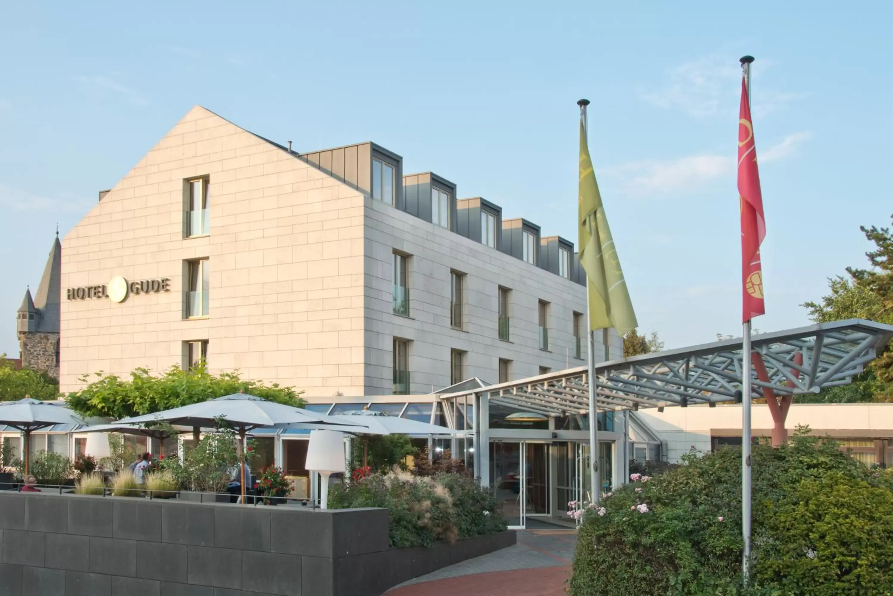 Facade/entrance, Property Building in Hotel Gude