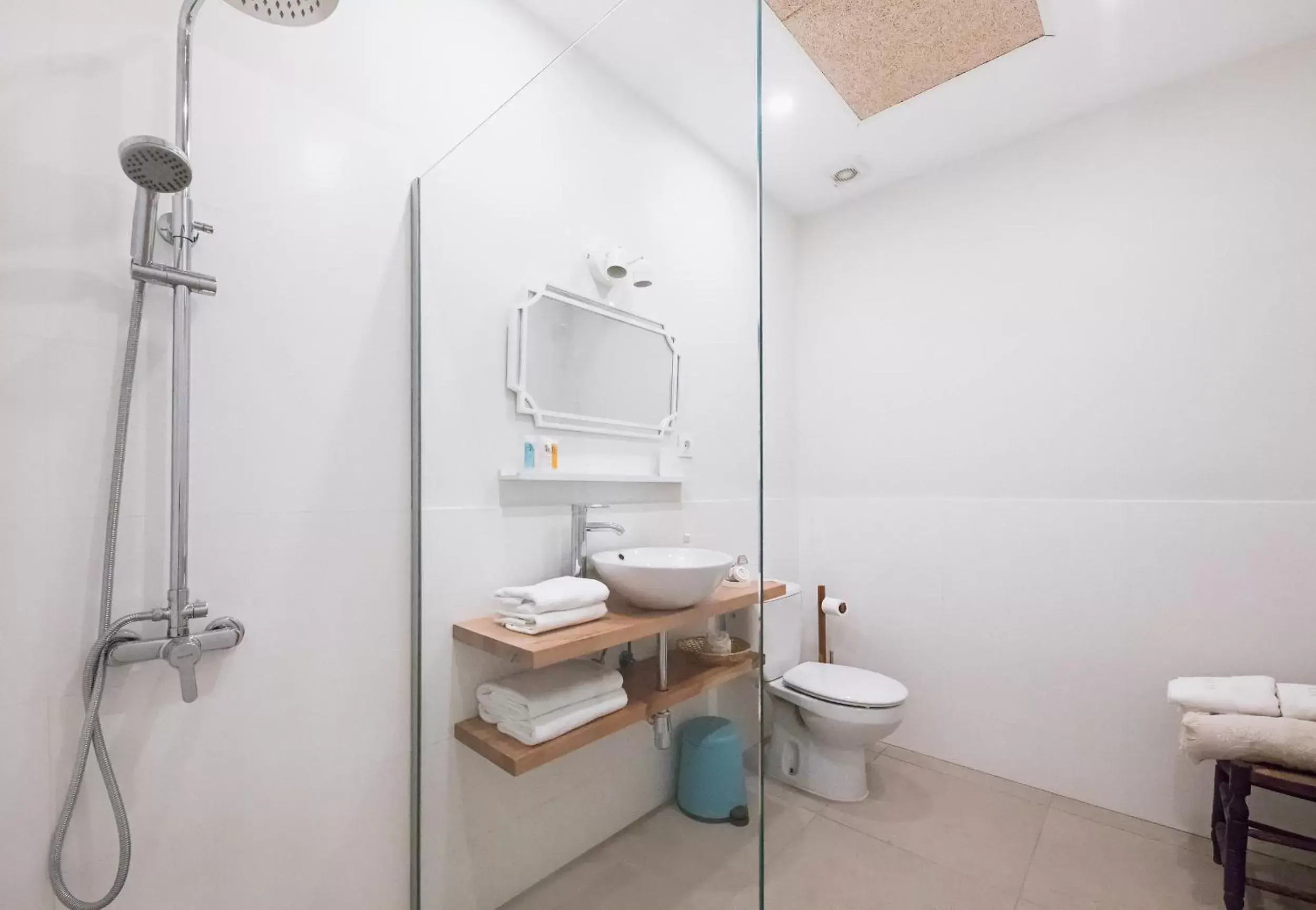 Photo of the whole room, Bathroom in Maresía Canteras Urban Hotel