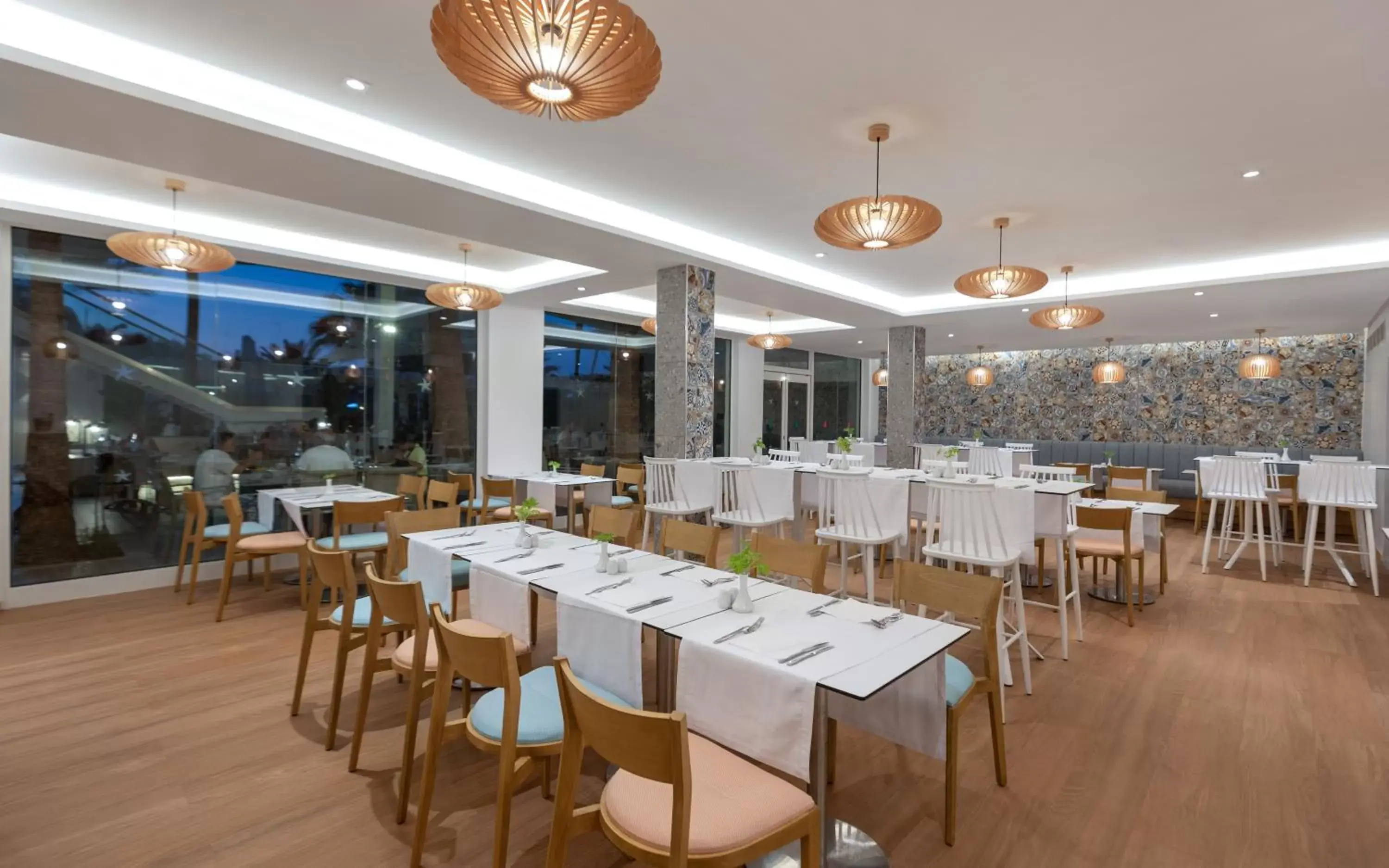 Restaurant/Places to Eat in Iberostar Averroes