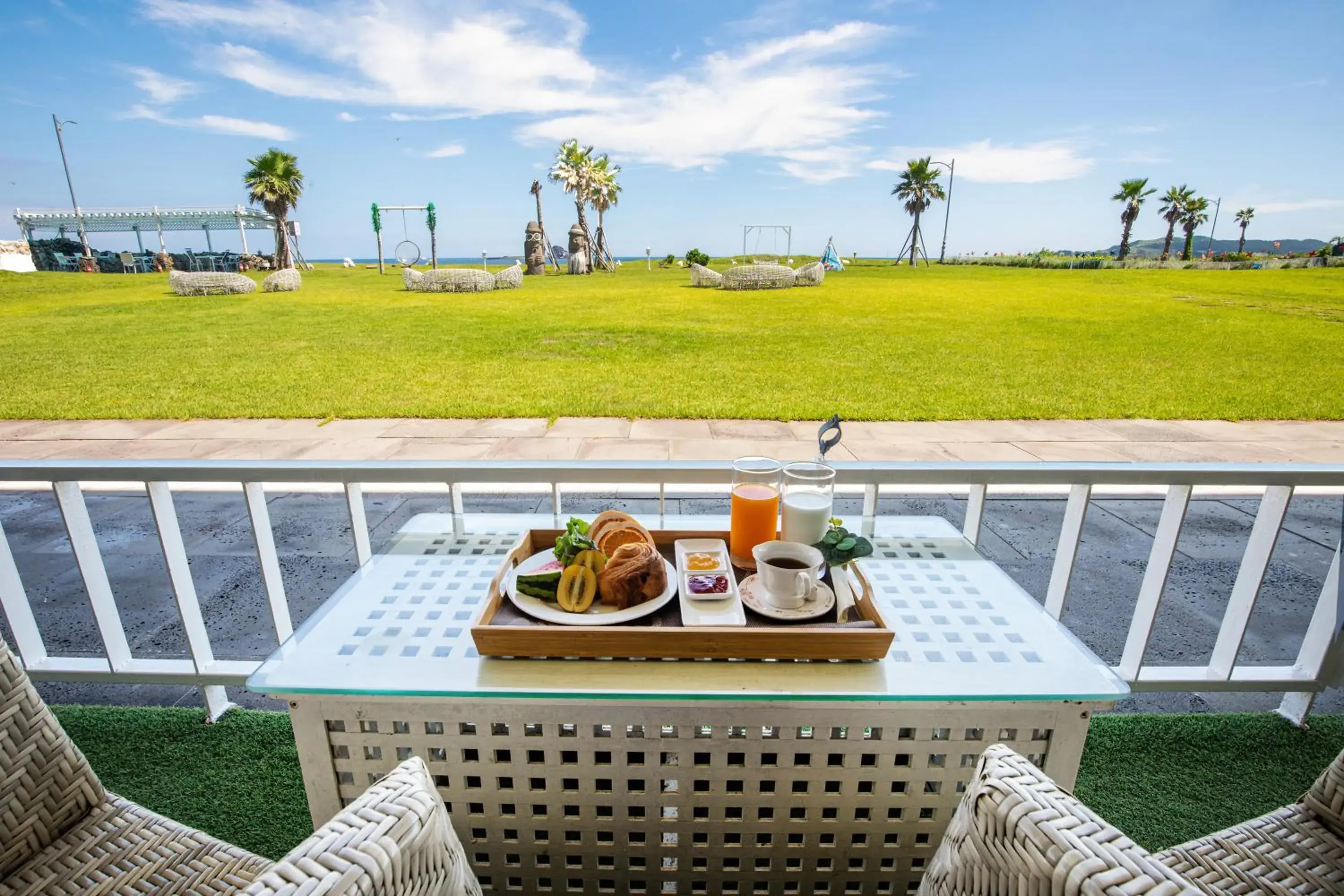 Balcony/Terrace in Sun And Moon Resort