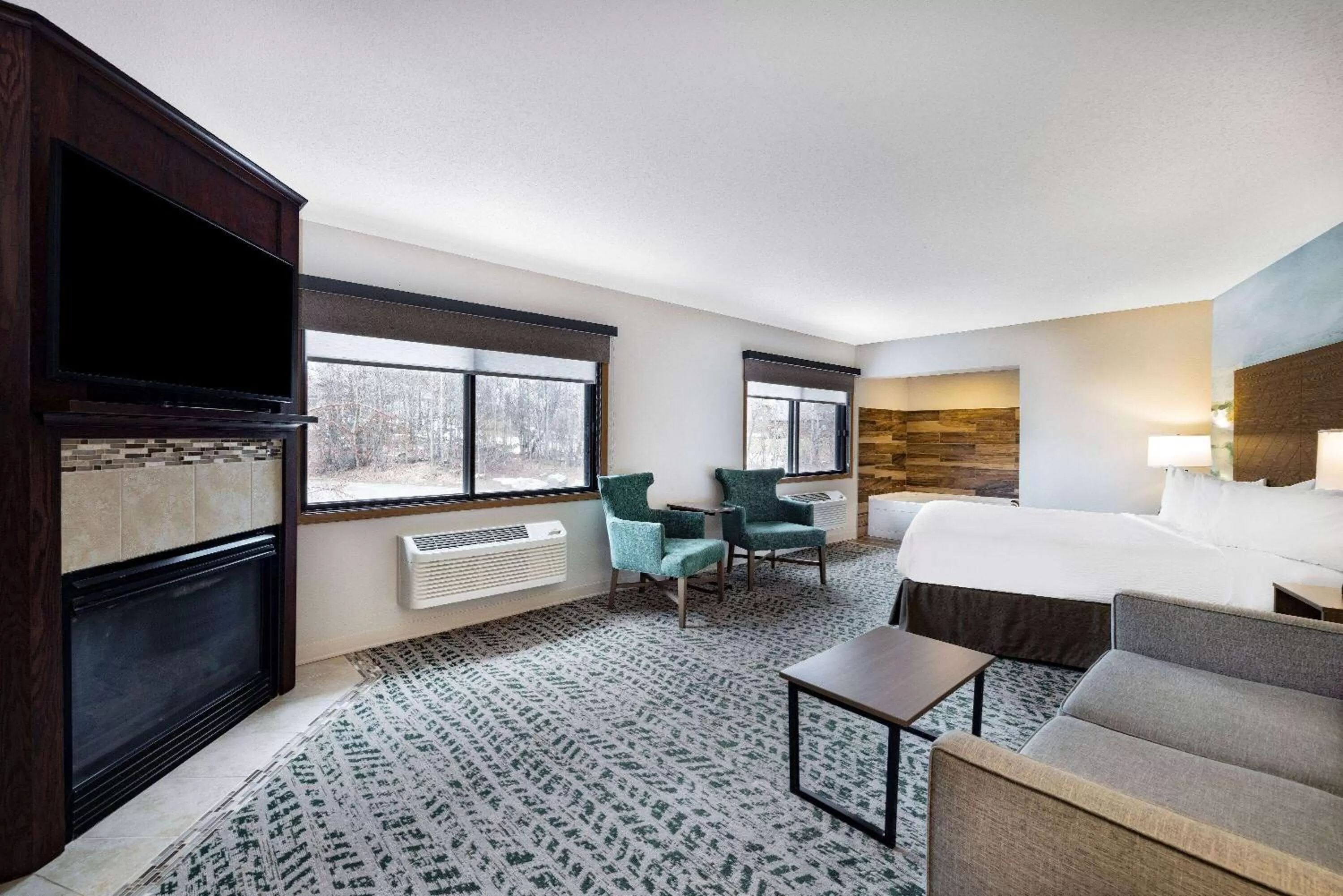 Bed in AmericInn by Wyndham Duluth South Proctor Black Woods Event Ctr