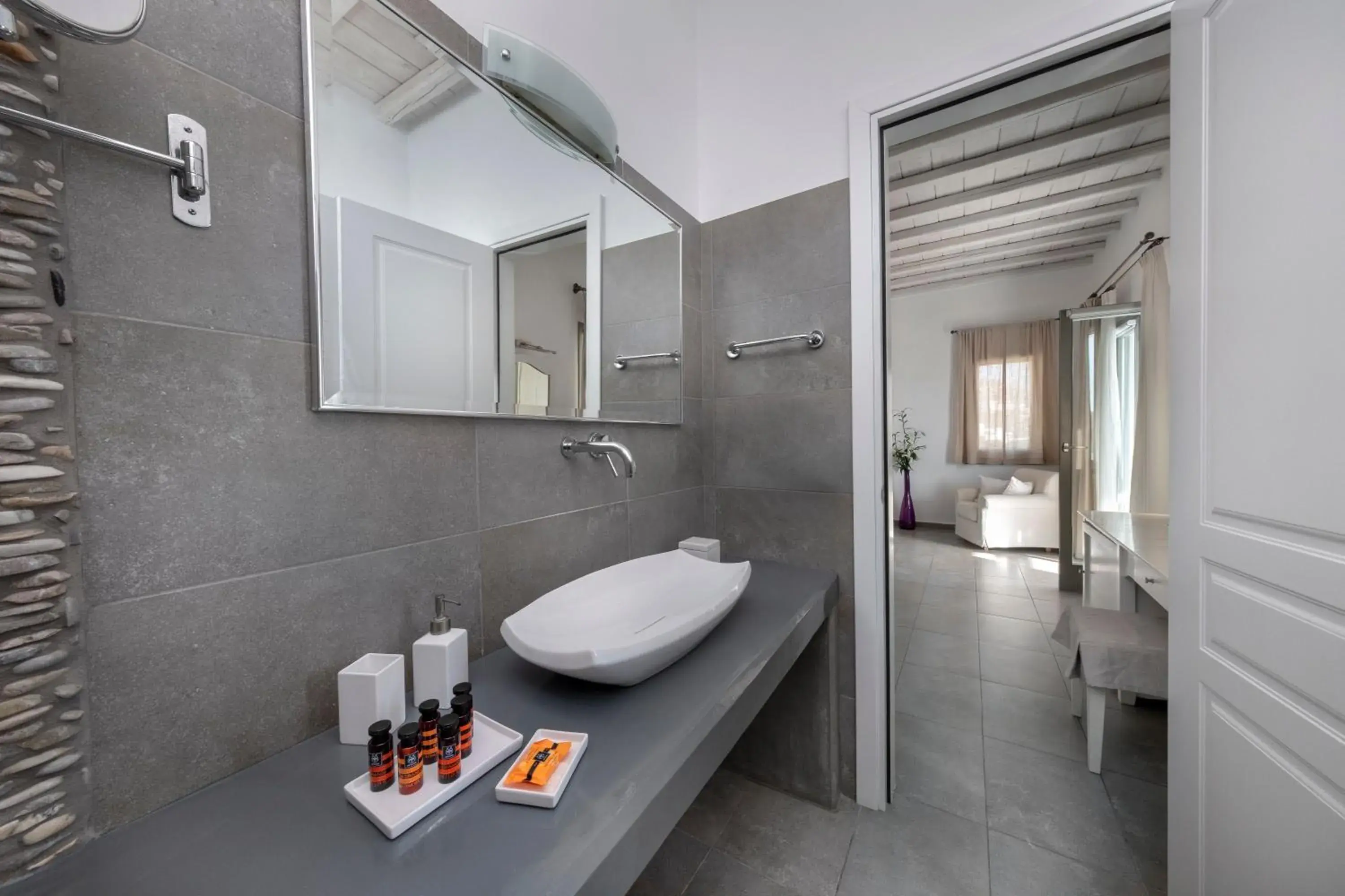 Bathroom in Deliades Mykonos