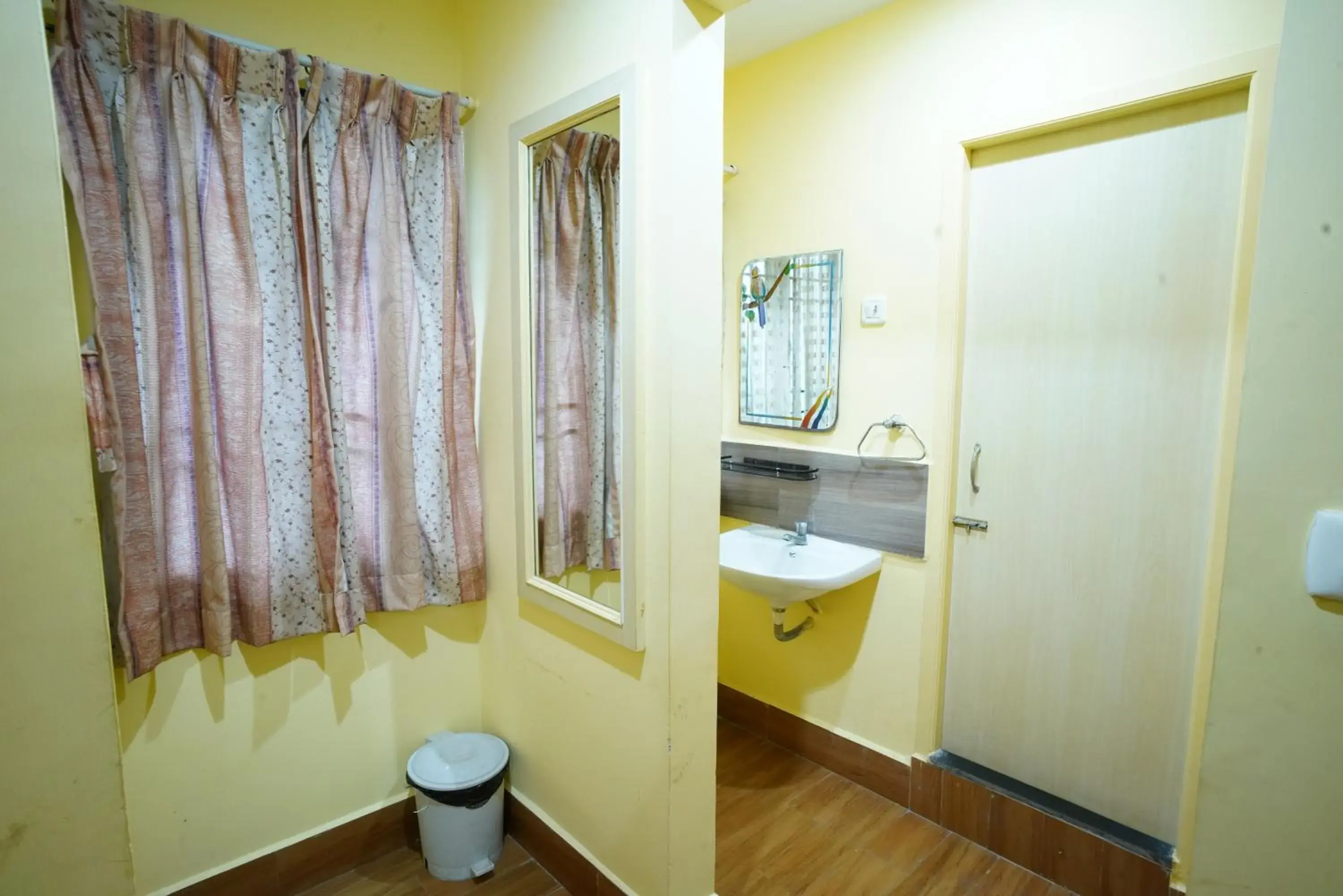 Bathroom in Season 4 Residences - Teynampet Near Apollo Hospital ,Balaji Dental, US Consulate