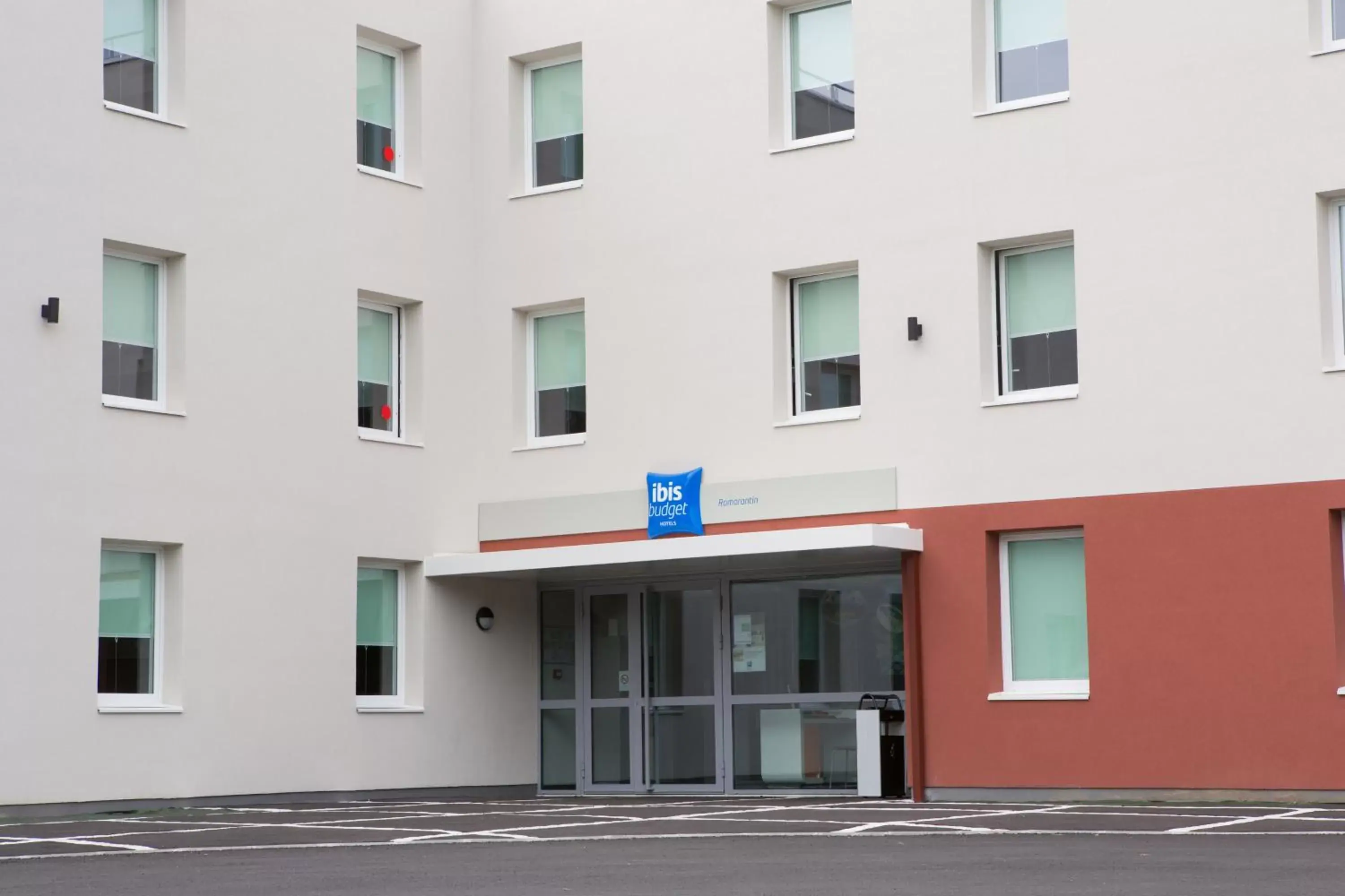 Facade/entrance in ibis budget Romorantin