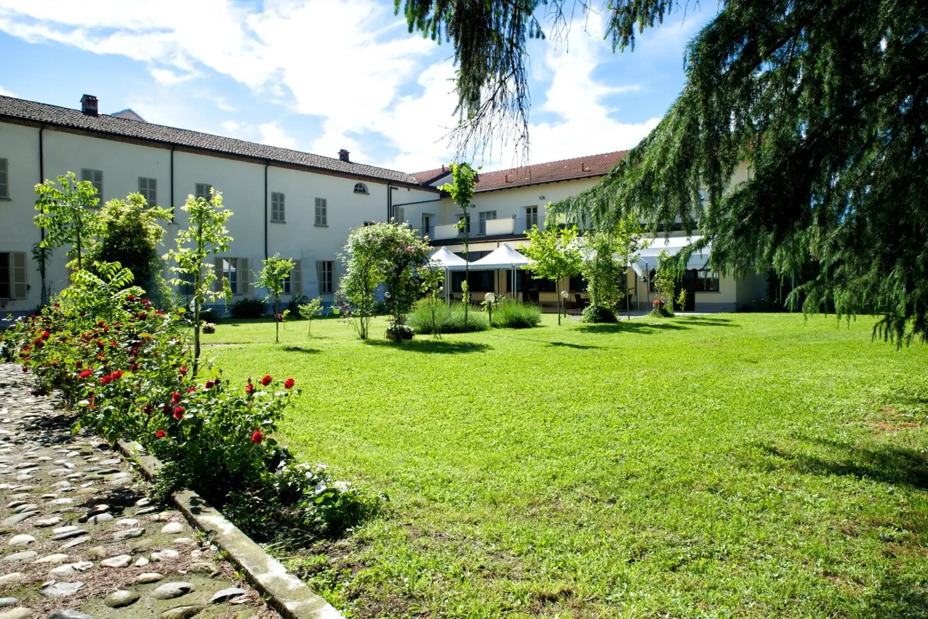 Property building, Garden in Il Convento