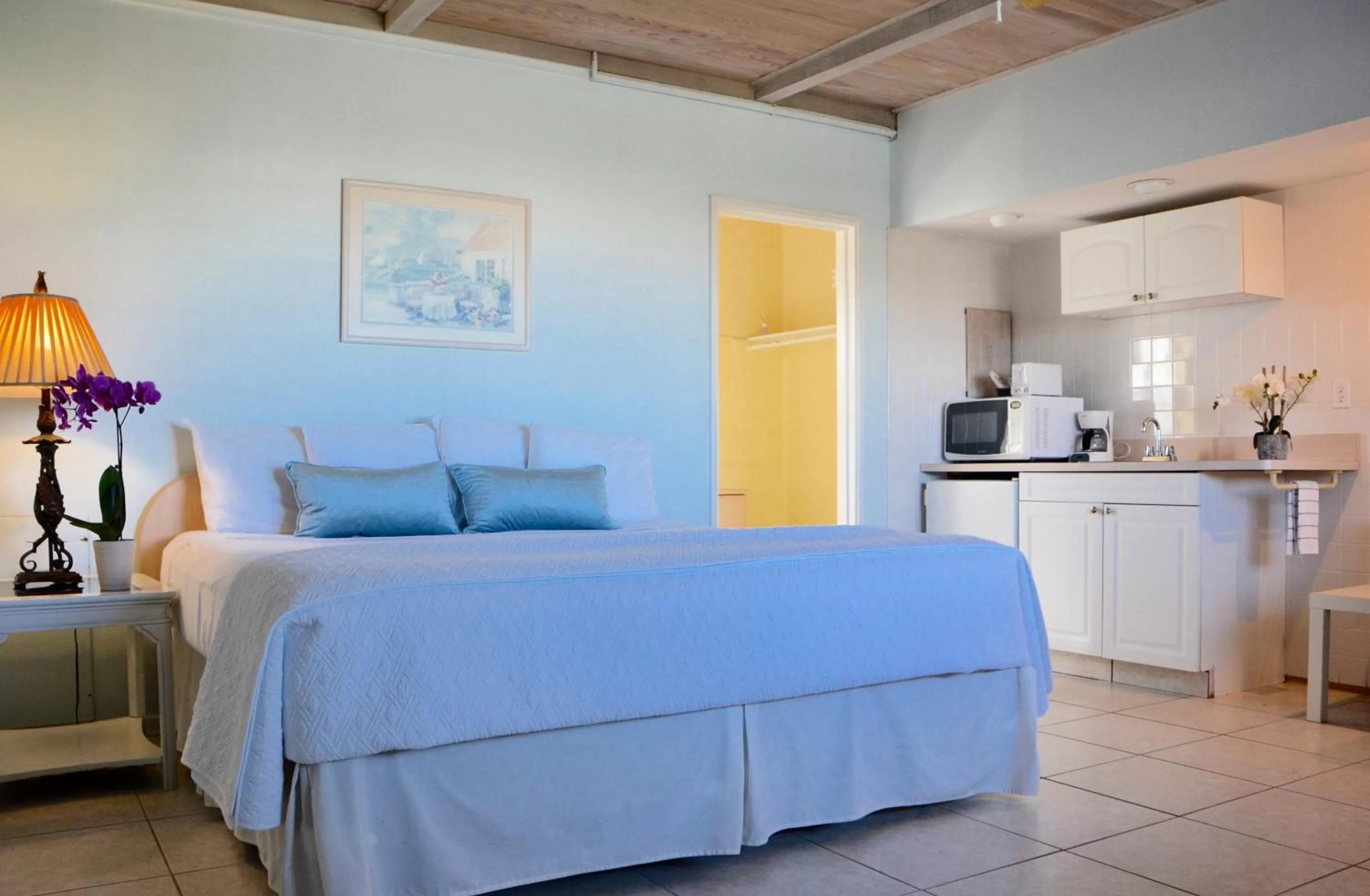 Bedroom, Bed in Sea Turtle Inn