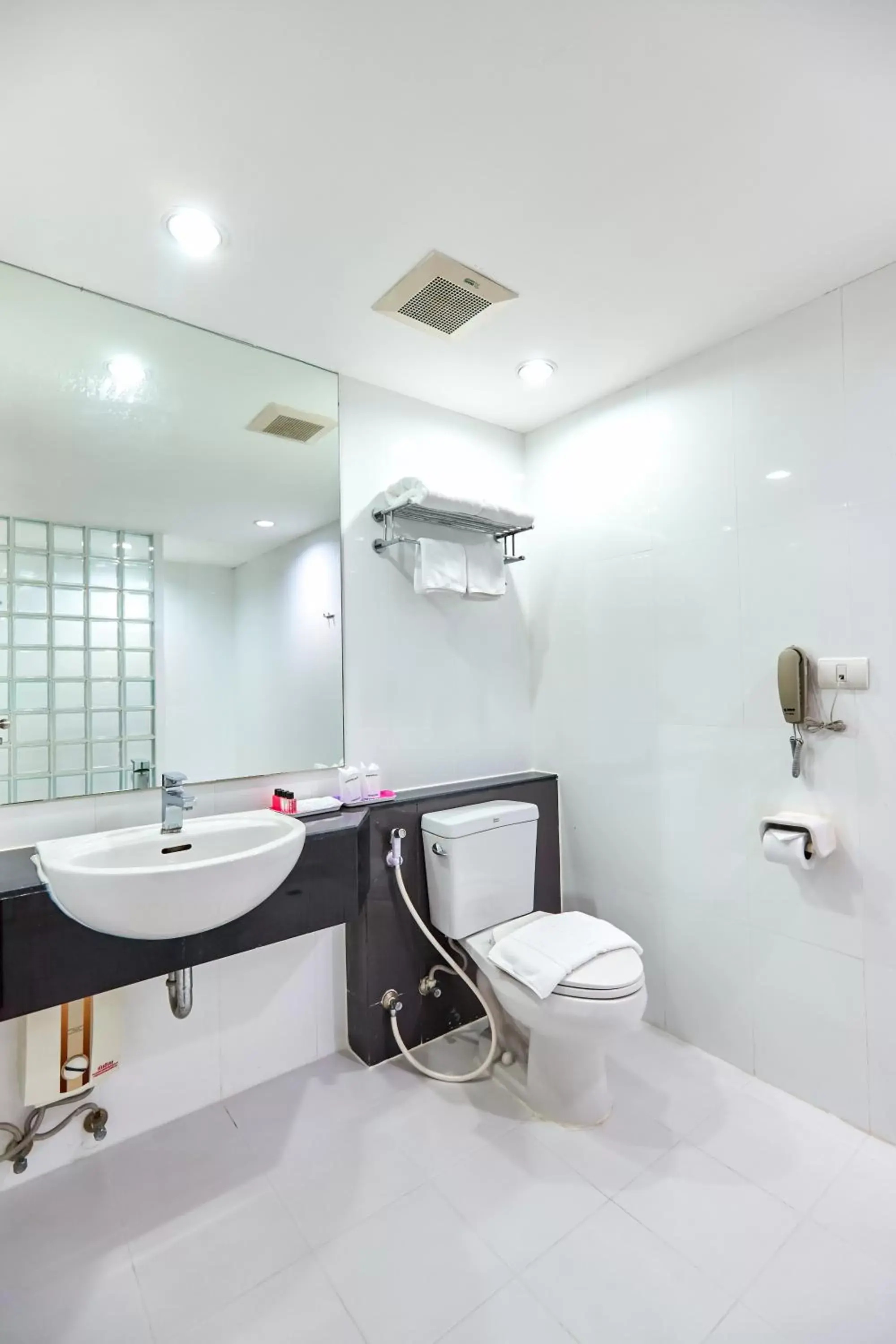 Toilet, Bathroom in Nana Hiso Hotel