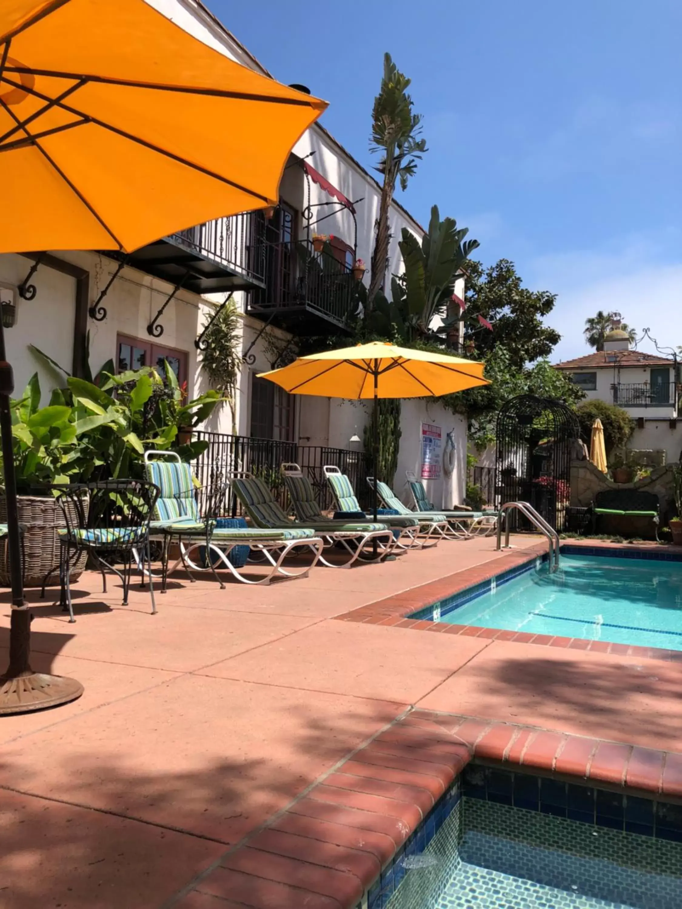 Swimming Pool in Villa Rosa Inn