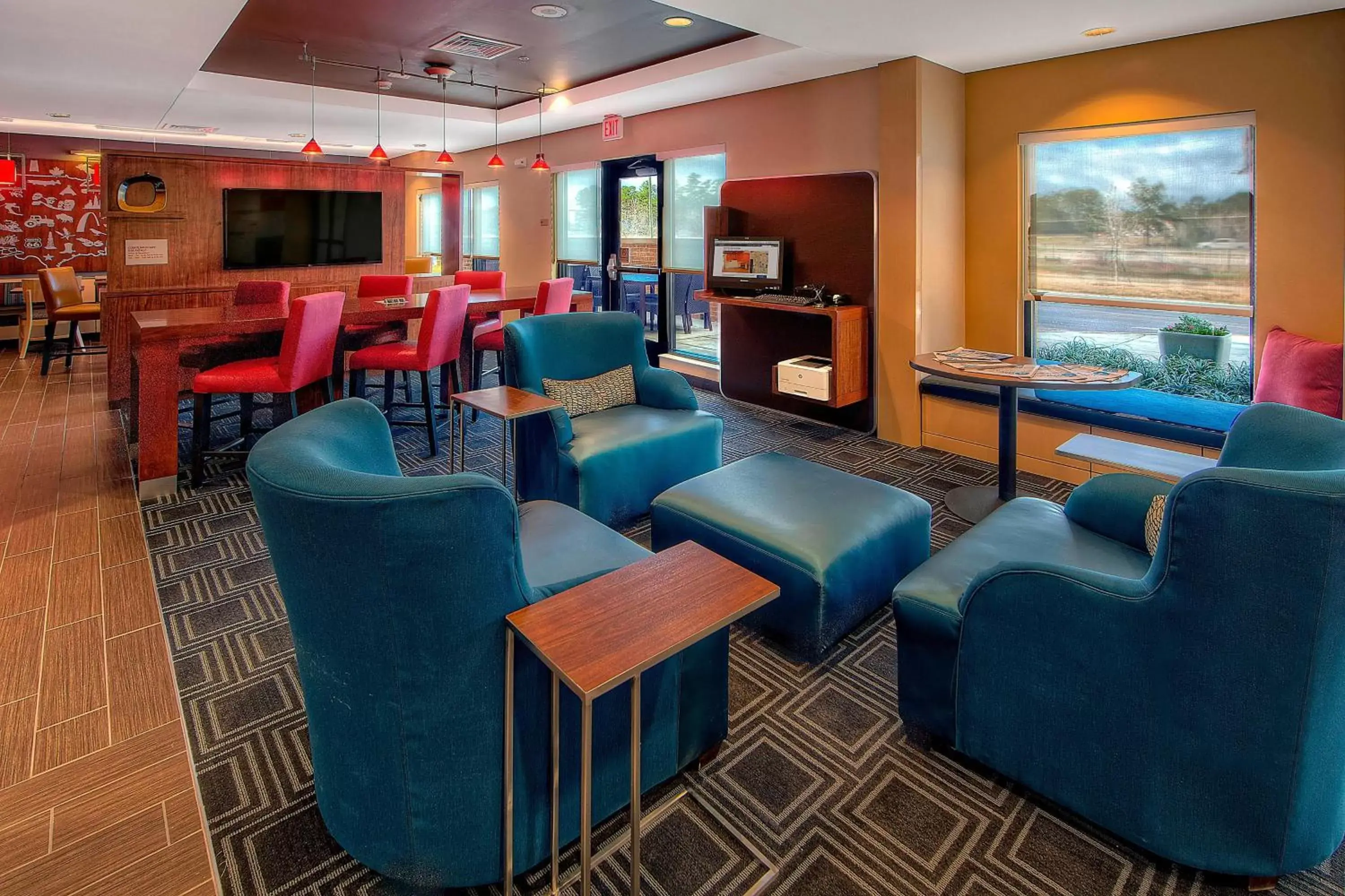 Lobby or reception, Lounge/Bar in TownePlace Suites by Marriott Hattiesburg