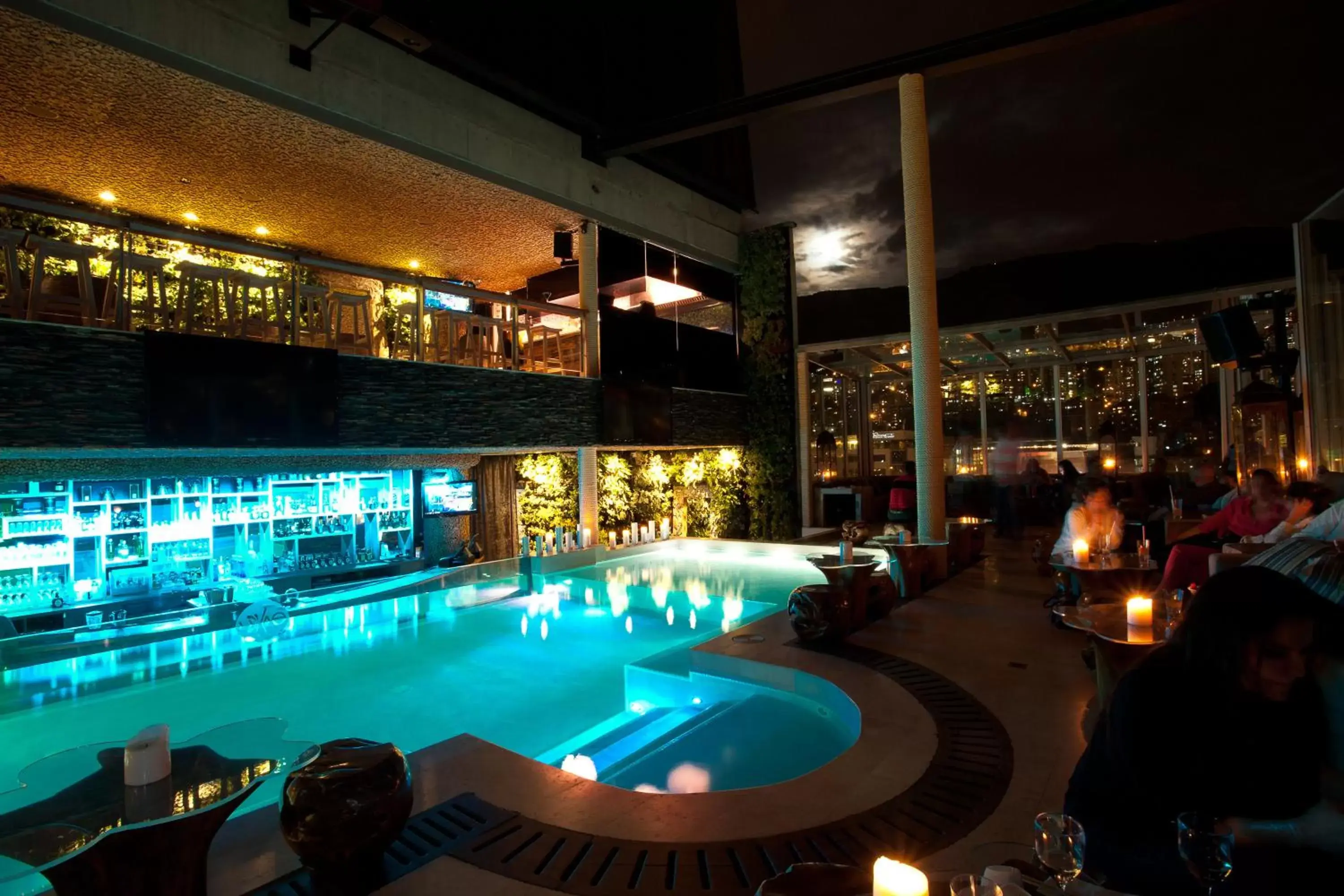 Lounge or bar, Swimming Pool in The Charlee Hotel