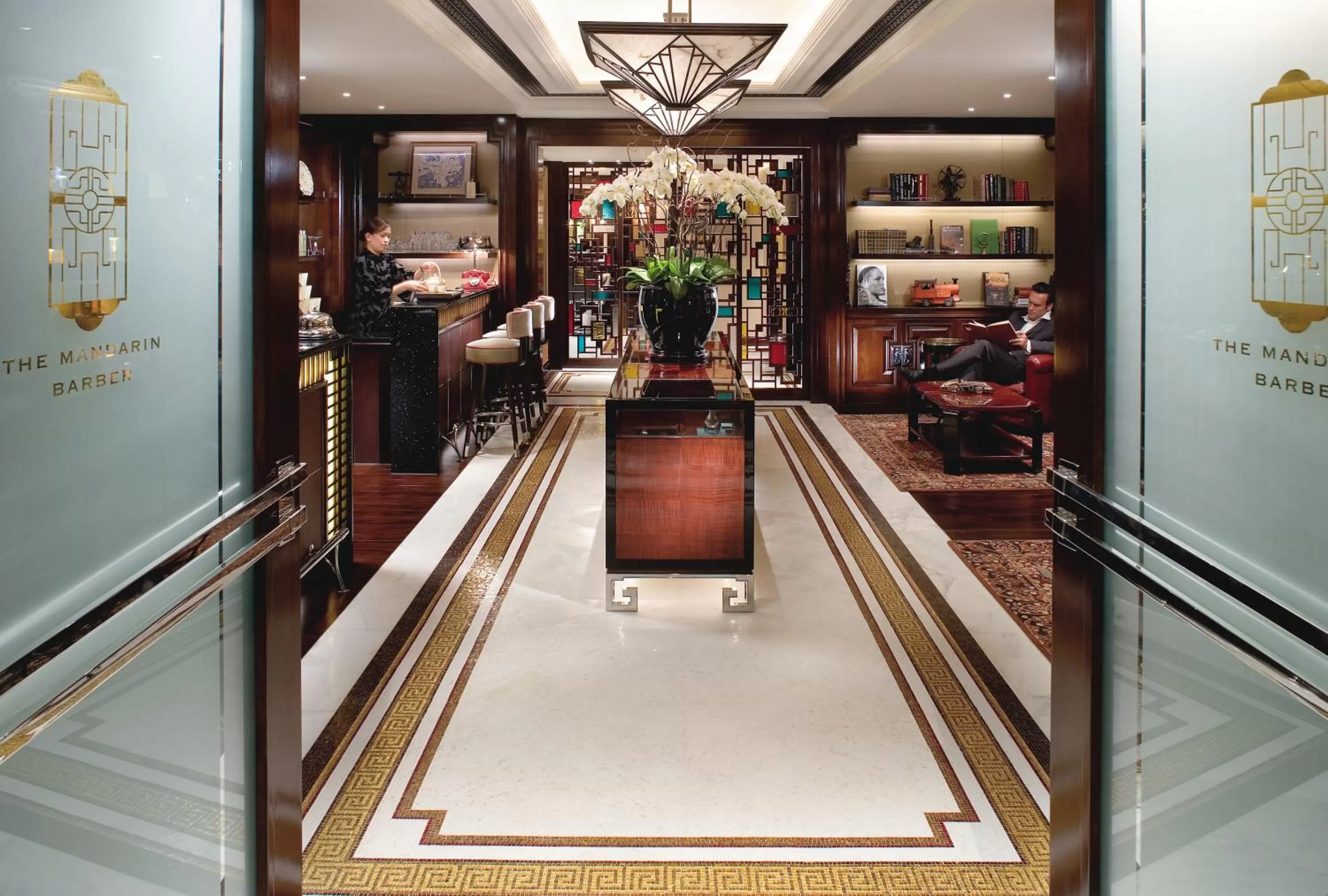 Lobby or reception in Mandarin Oriental, Hong Kong