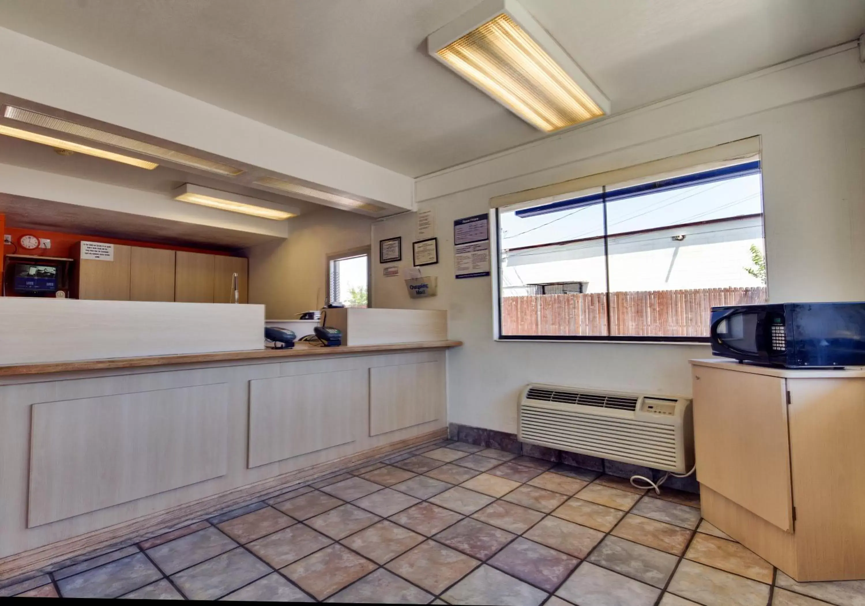 Lobby or reception, Lobby/Reception in Motel 6-Irving, TX - Dallas