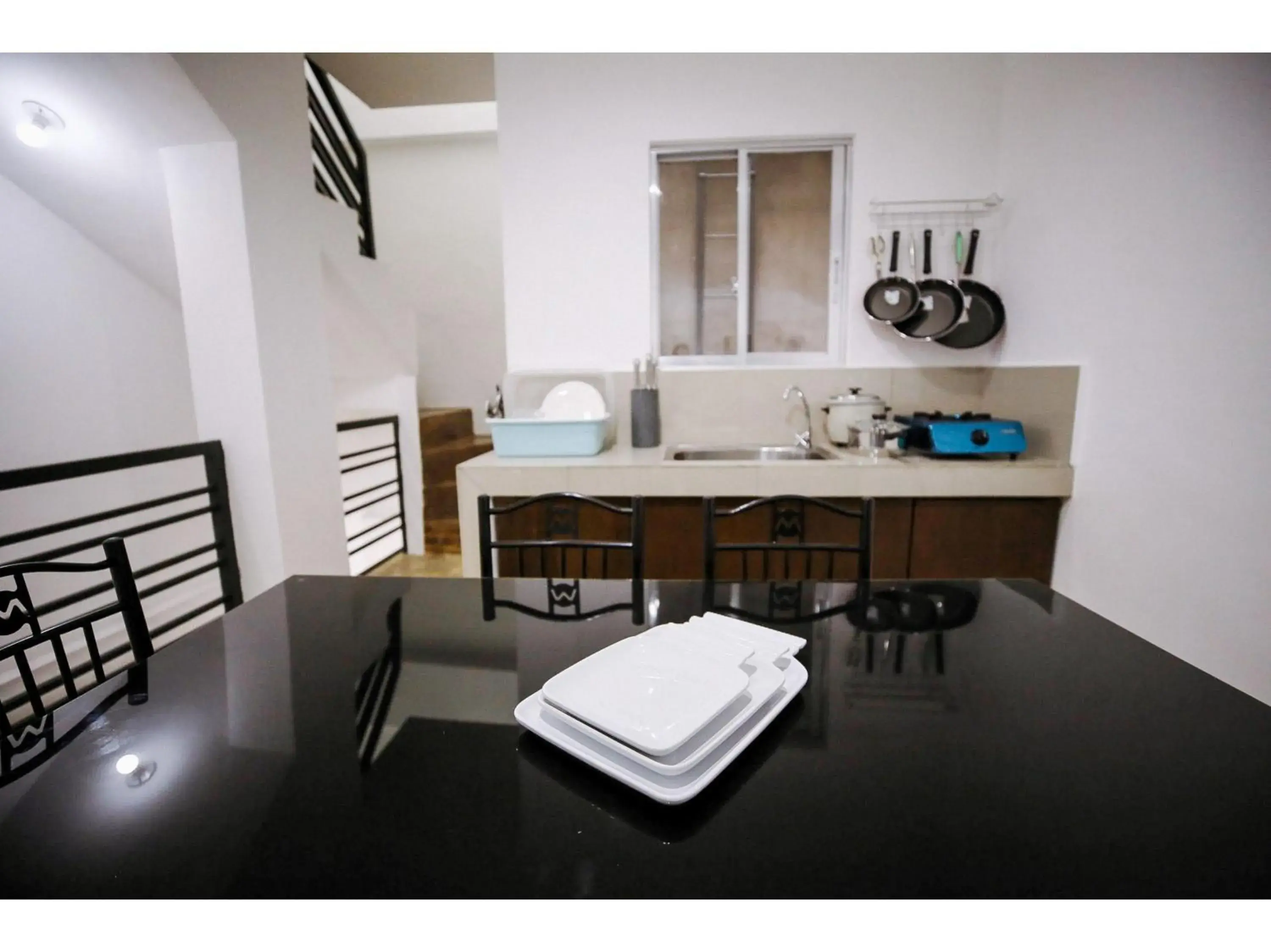 Dining Area in OYO 789 Abn Residences
