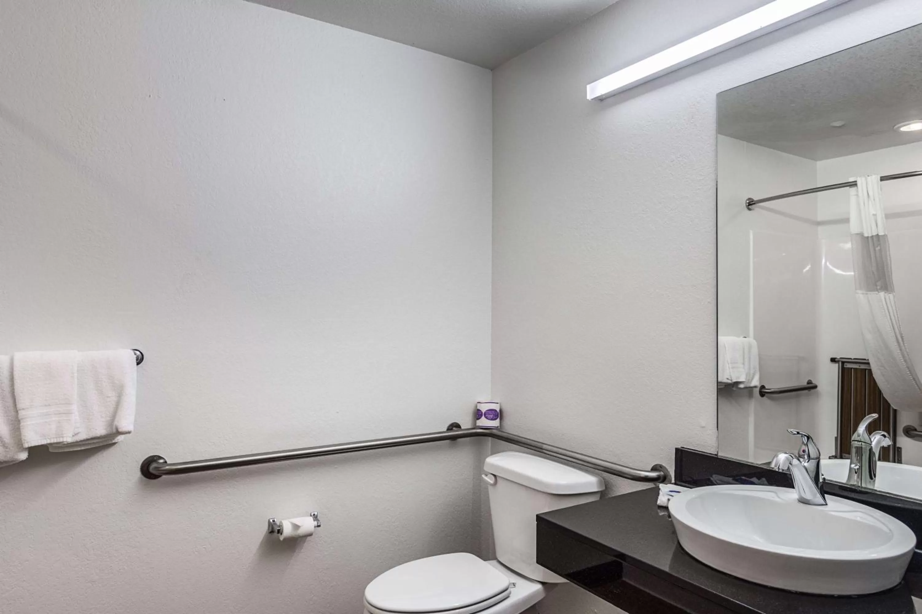 Bathroom in Motel 6-Mcalester, OK